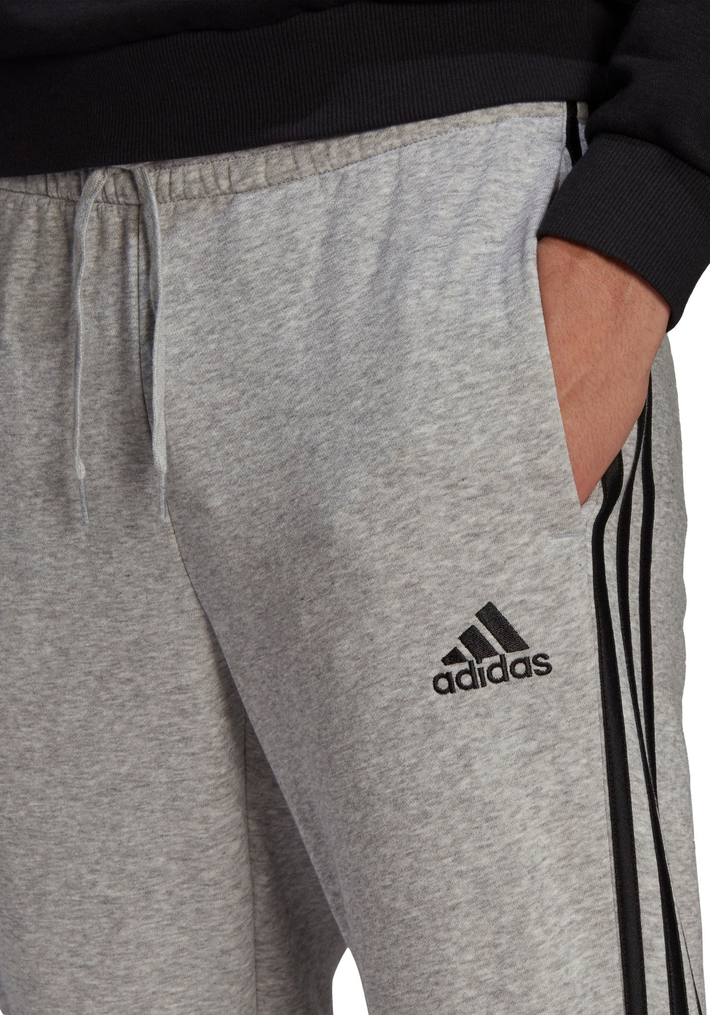 adidas Sportswear Sporthose »ESSENTIALS (1 HOSE«, FLEECE TAPERED ▷ tlg.) kaufen | BAUR 3STREIFEN CUFF