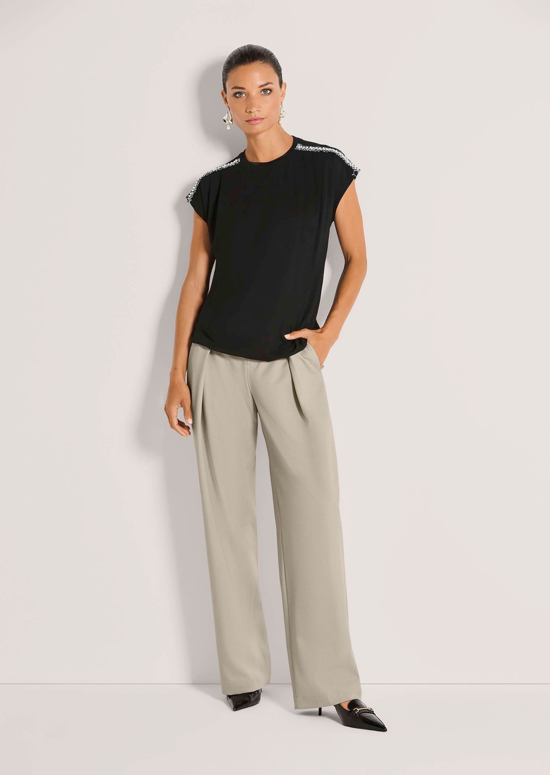 MADELEINE Kurzarmshirt »Shirt Legeres Basic-Shirt mit Kurzarm, Rundhals« Borte