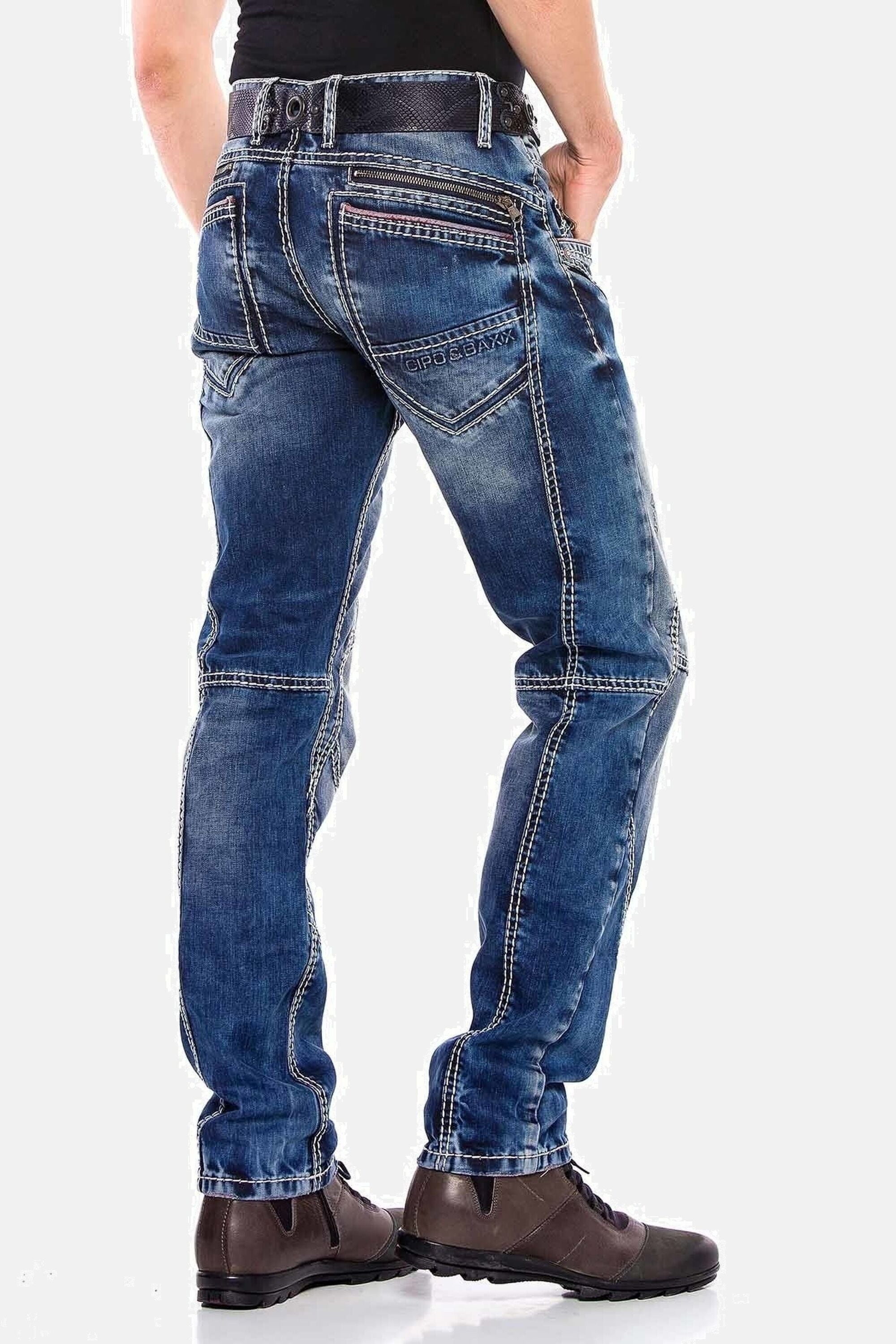 Cipo & Baxx Straight-Jeans »Jeans«, mit trendigen Ziernähten, CD563