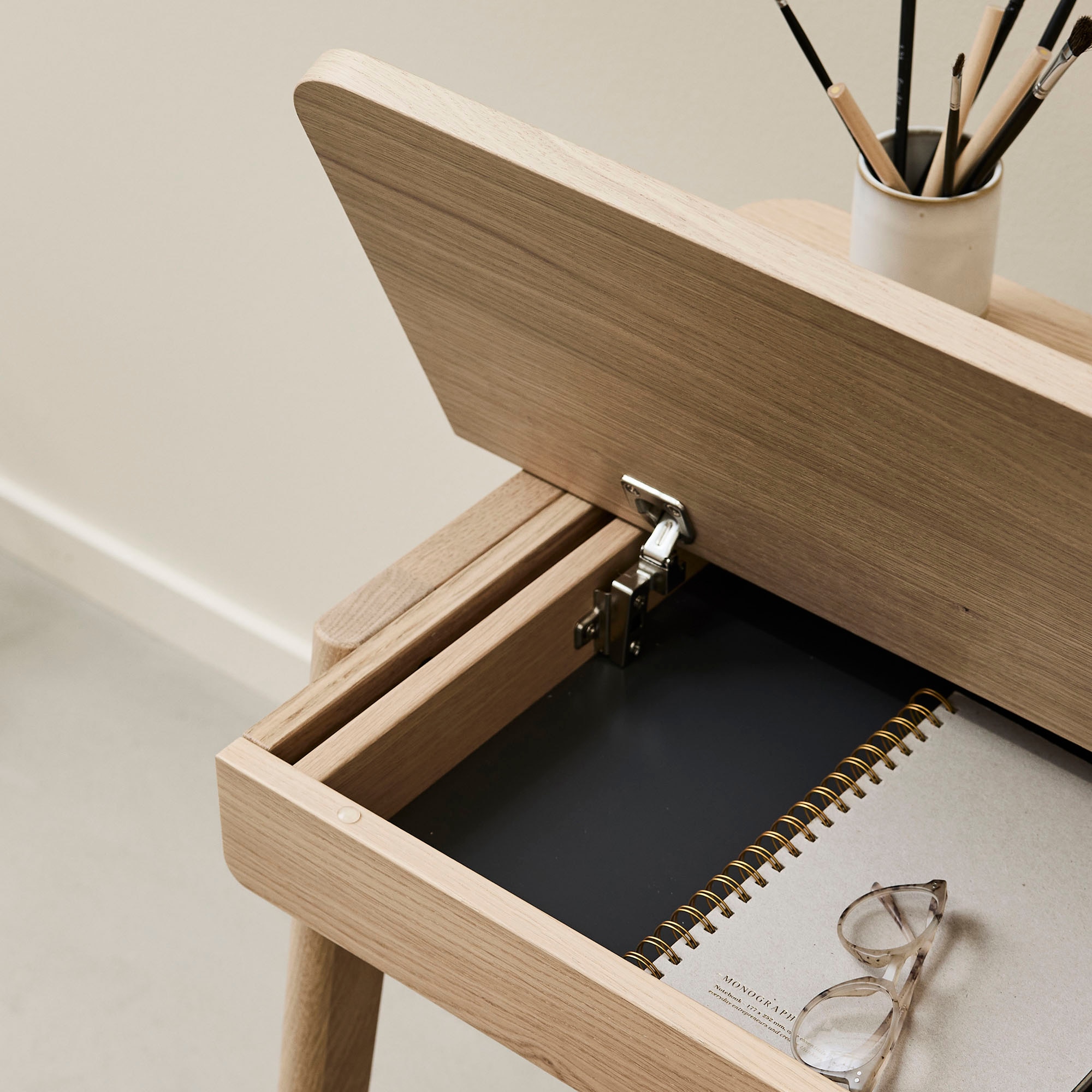 Hammel Furniture Schreibtisch »Findahl by Hammel Home Desk« 1 Stk. tlg. 110x55,5/72,5 cm, mit Stauraum und Beine aus Massivholz