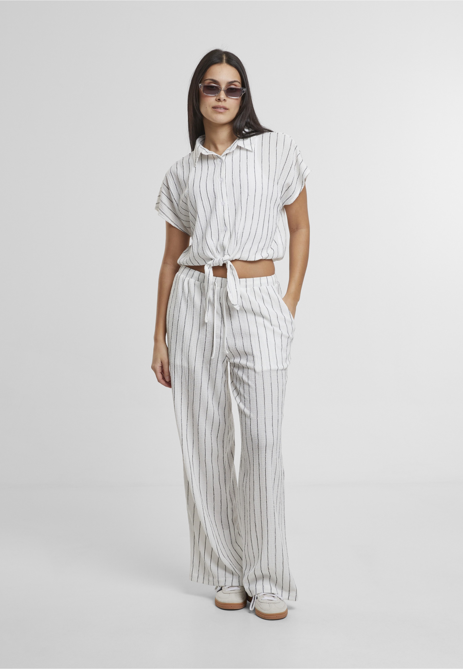 URBAN CLASSICS Klassische Bluse »Urban Classics Ladies Structured Striped Tied Blouse«