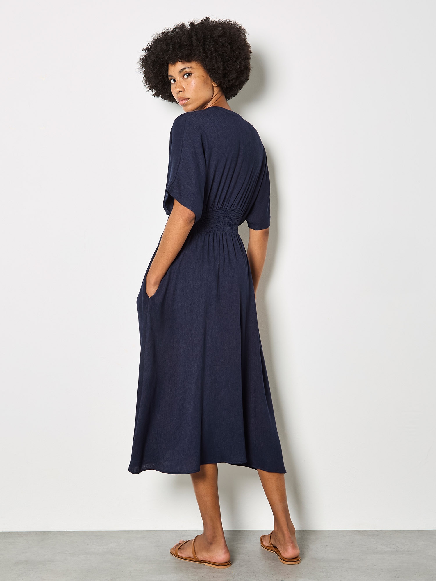 Apricot Midikleid »Plissiertes Midikleid« Einfarbig