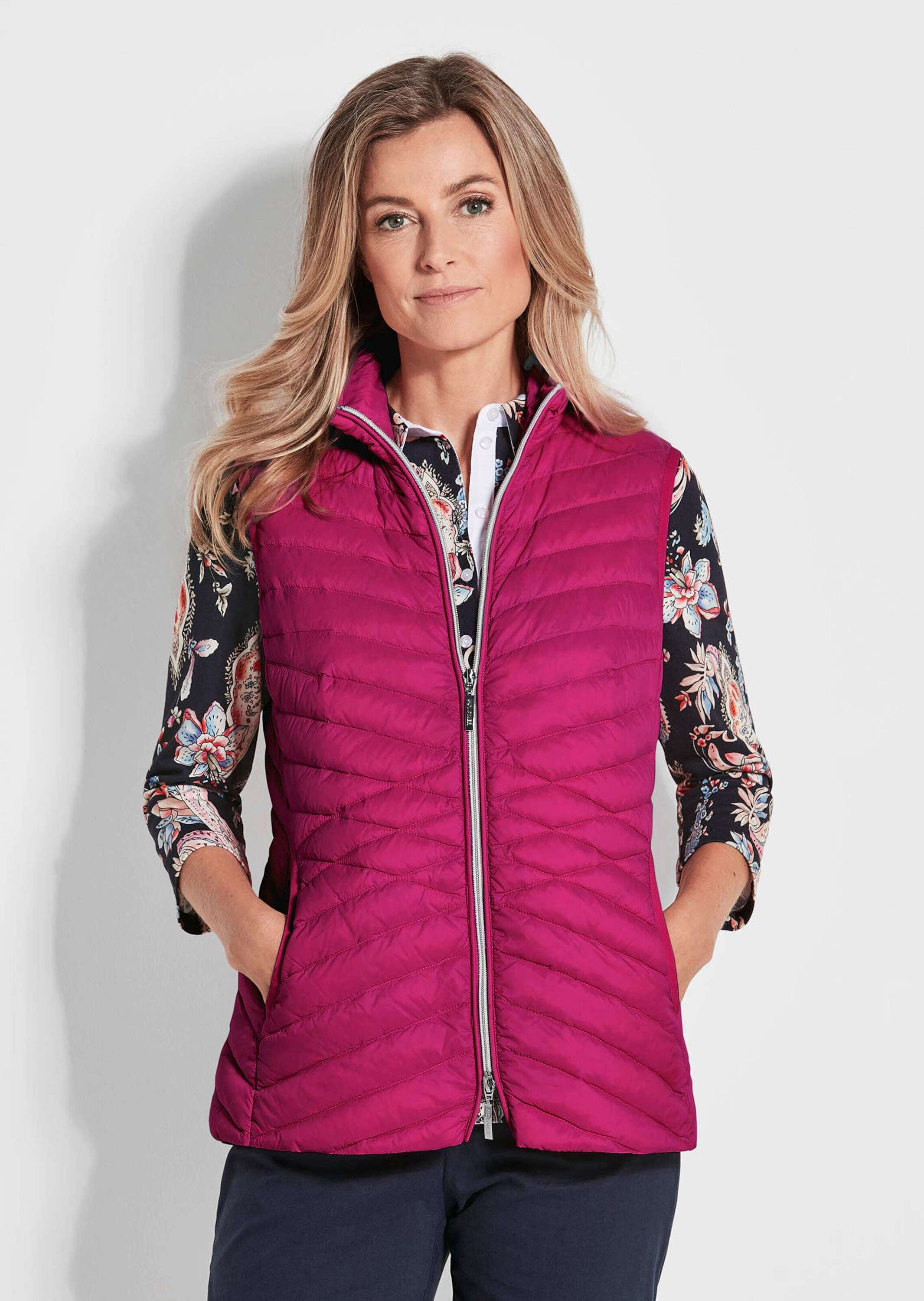 Thumbnail - GOLDNER Kurzweste "Taillierte Daunenweste, leicht gefüttert" Mit taillenformenden Steppmuster