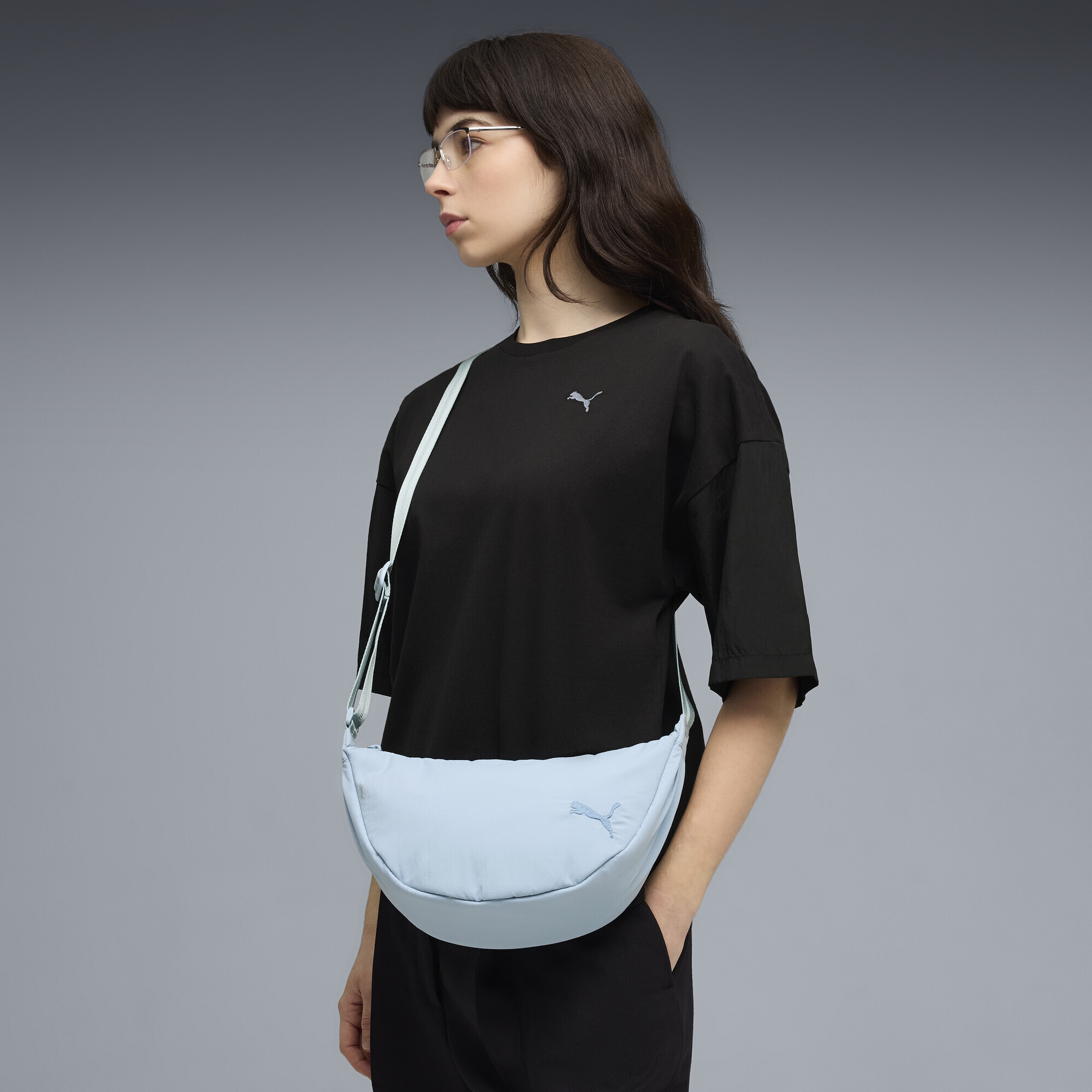 PUMA Handtasche »HER 3L Halbrunde Tasche Damen«