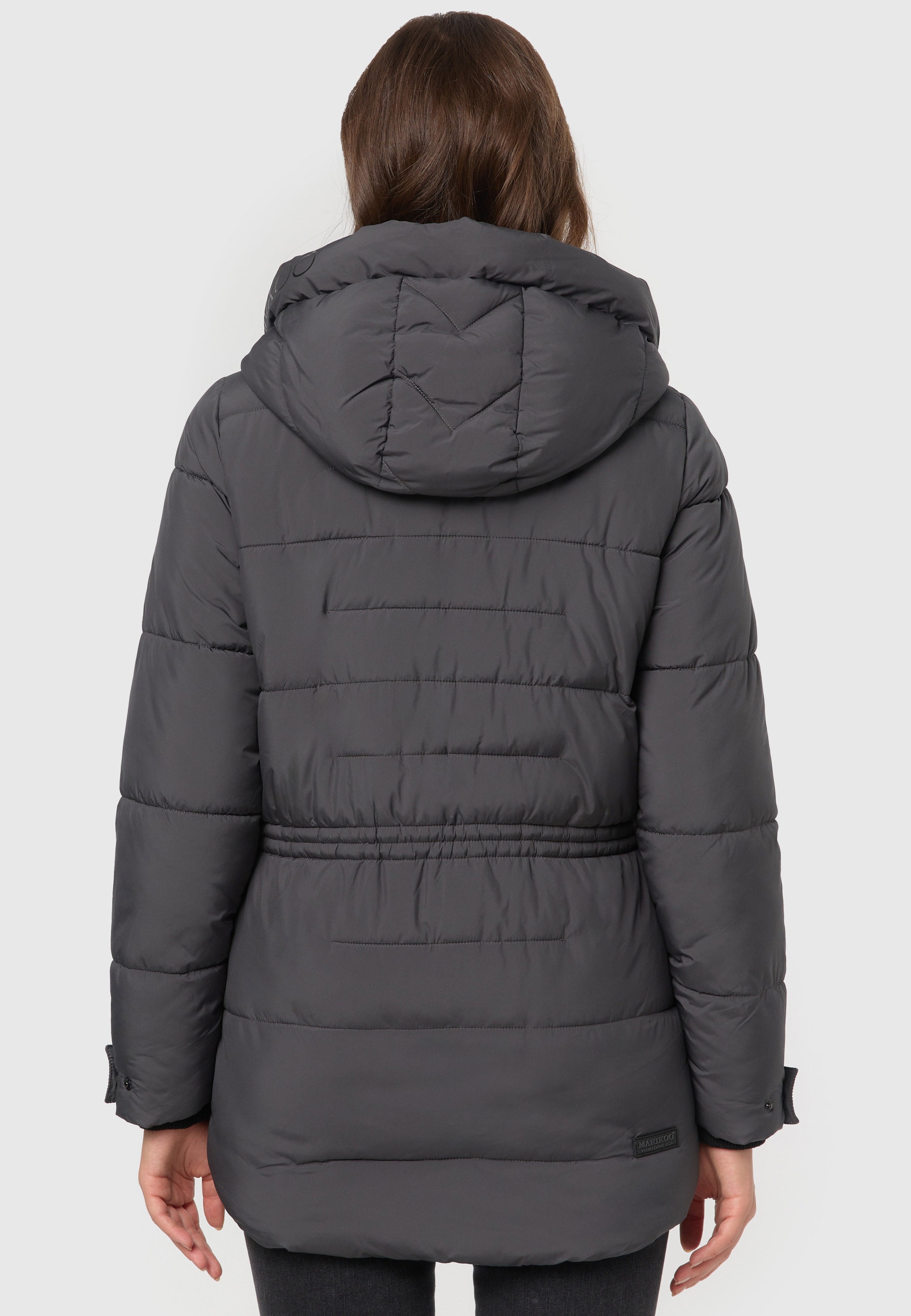 Marikoo Winterjacke »Akumaa«, mit tailliertem Schnitt