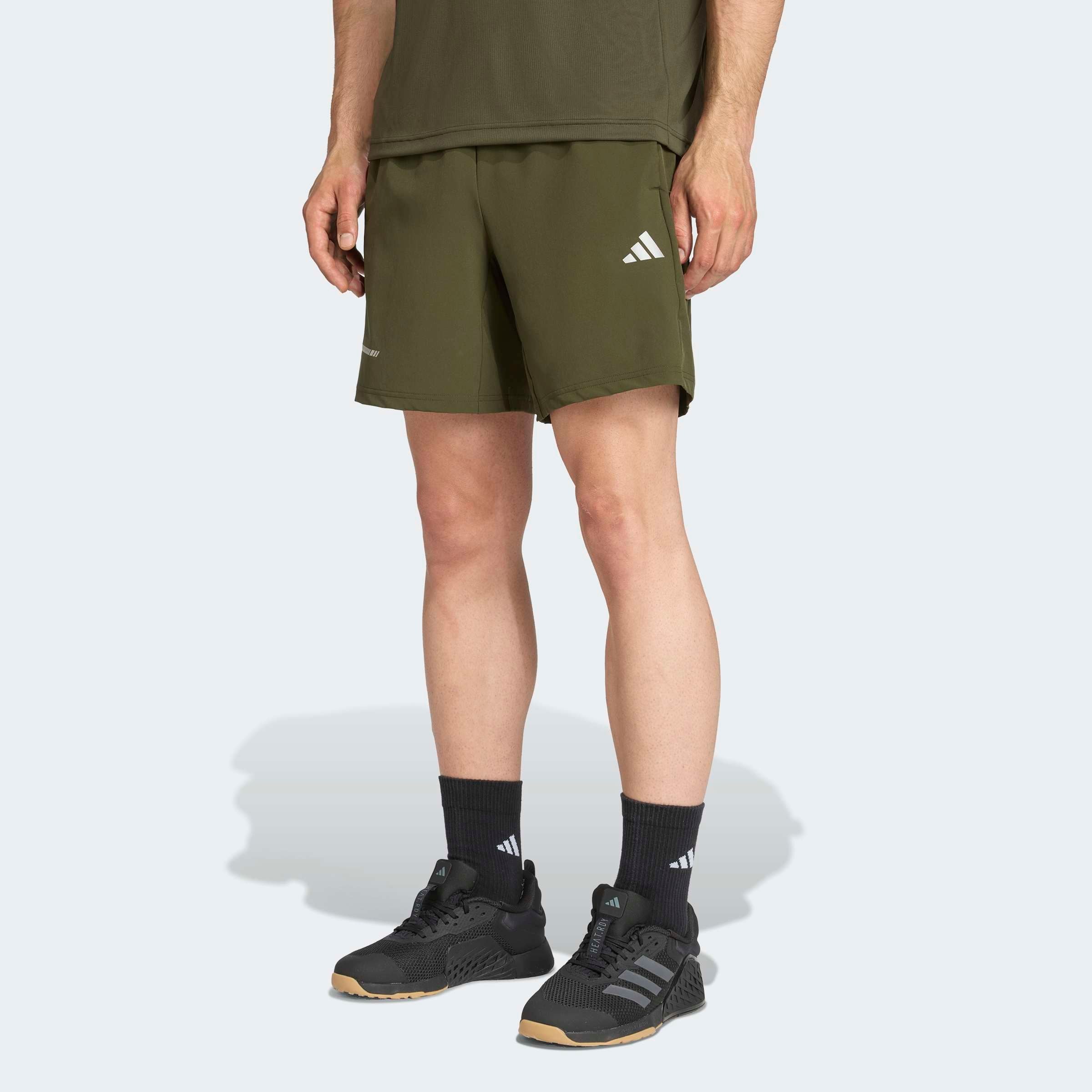Herren Shorts "TR ESS HP SHORT"night cargo, Gr. M, ADIDAS PERFORMANCE, Obermaterial: 87% Polyester, 13% Elasthan, Hosen, für Fitness und Training,
