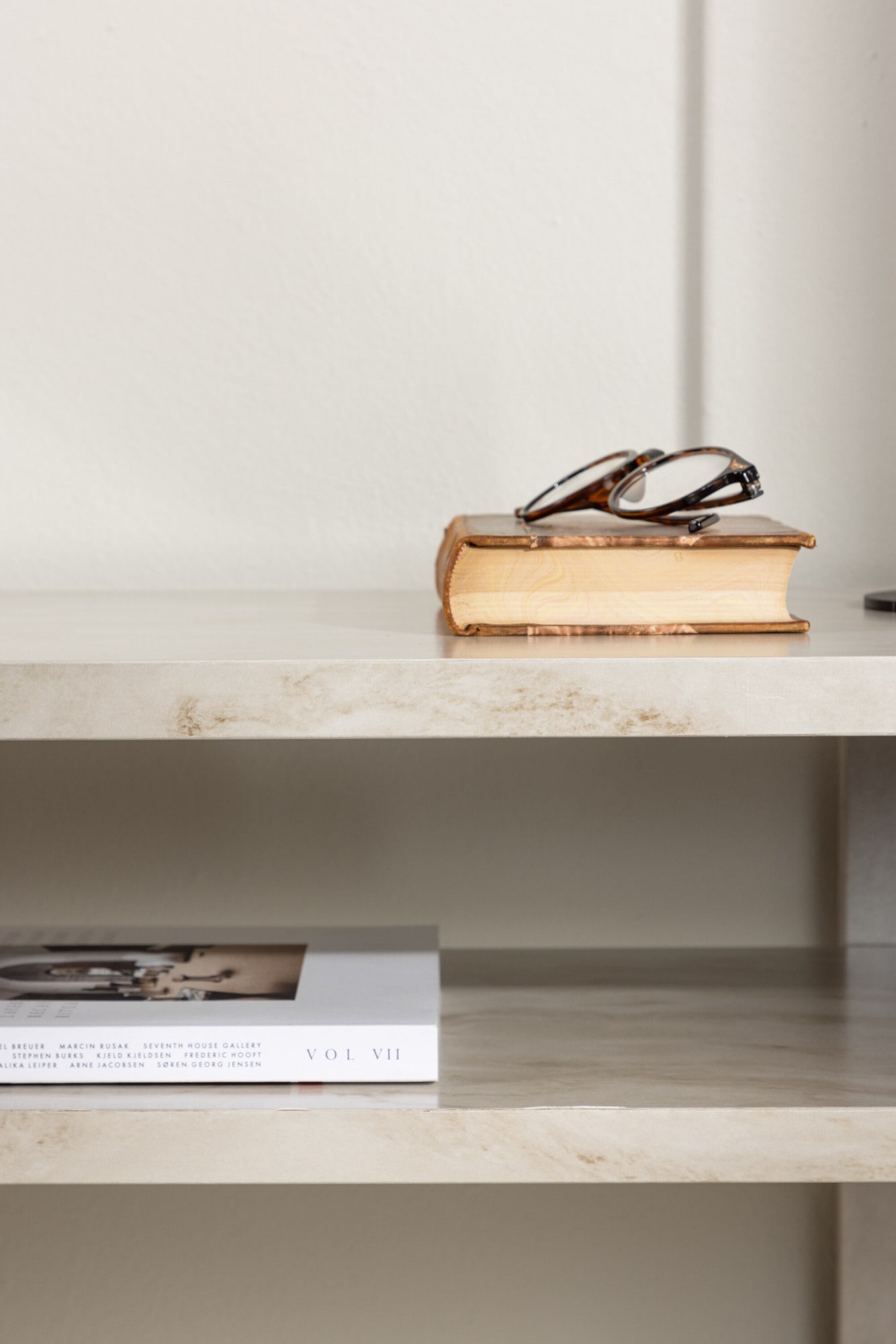 Venture Home TV-Bank »Ålesund, TV-Bank in beiger Marmoroptik, Skandinavisch, Breite 140 cm« TV-Möbel, Marmor-Look, edel, anspruchsvoll, modern