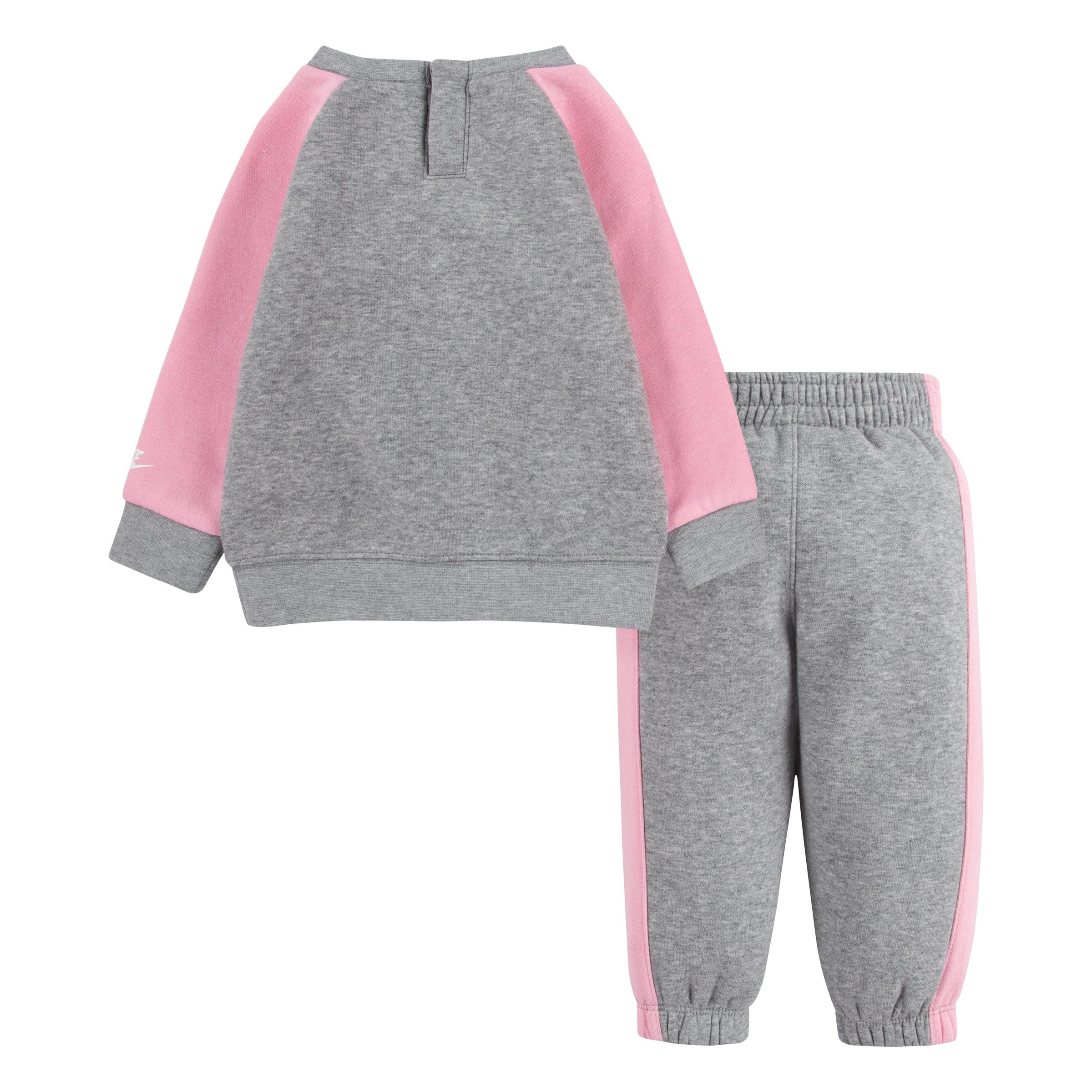 Nike Sportswear Jogginganzug für sportliche Aktivitäten, sportlicher Stil