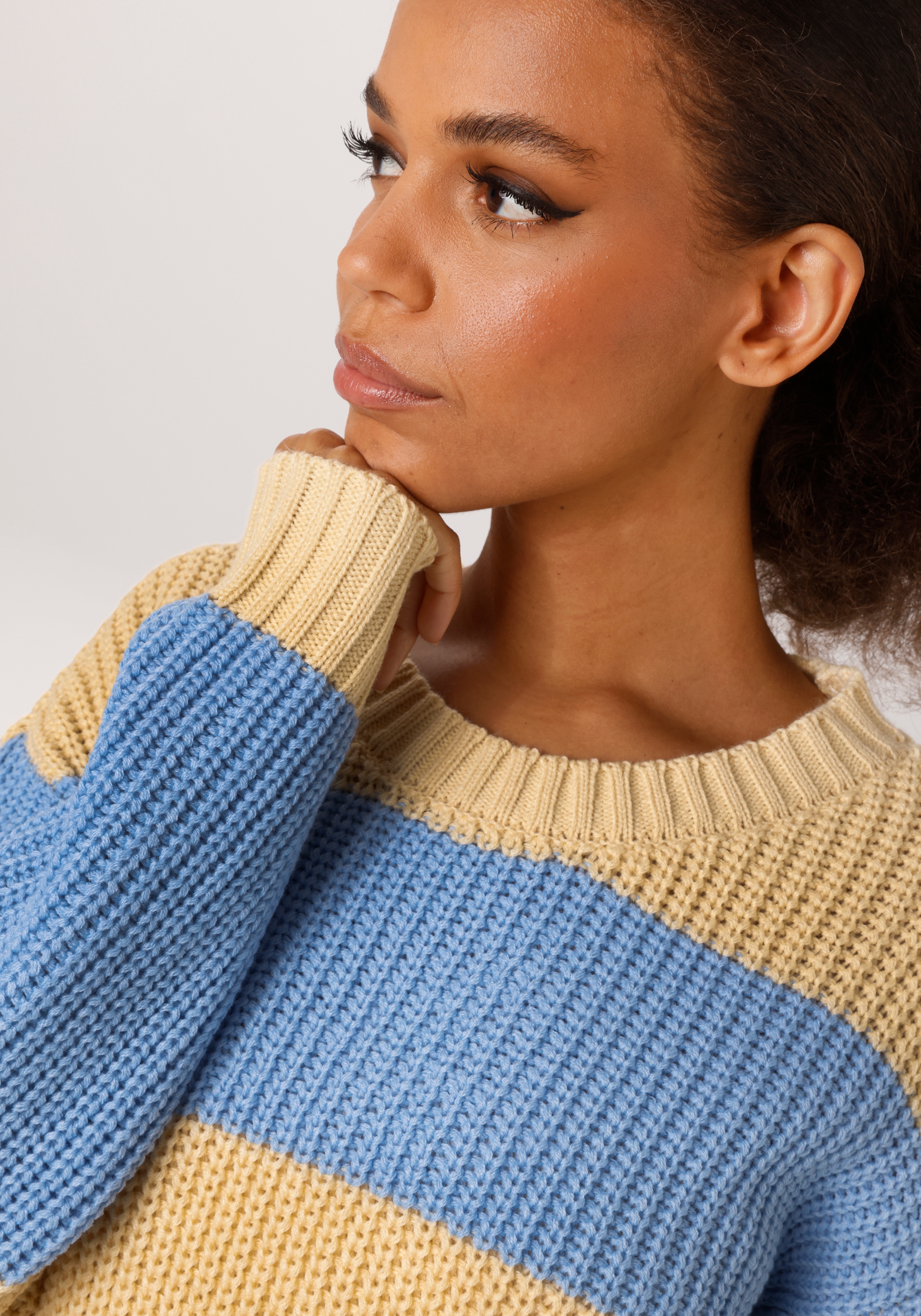 Thumbnail - Aniston CASUAL Strickpullover im Colorblocking mit breiten Streifen - NEUE KOLLEKTION