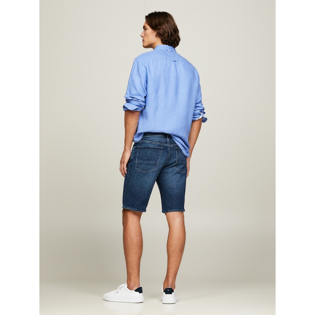 Tommy Hilfiger Jeansshorts »BROOKLYN SHORT STR«, Fade-Effekt vorne und hinten