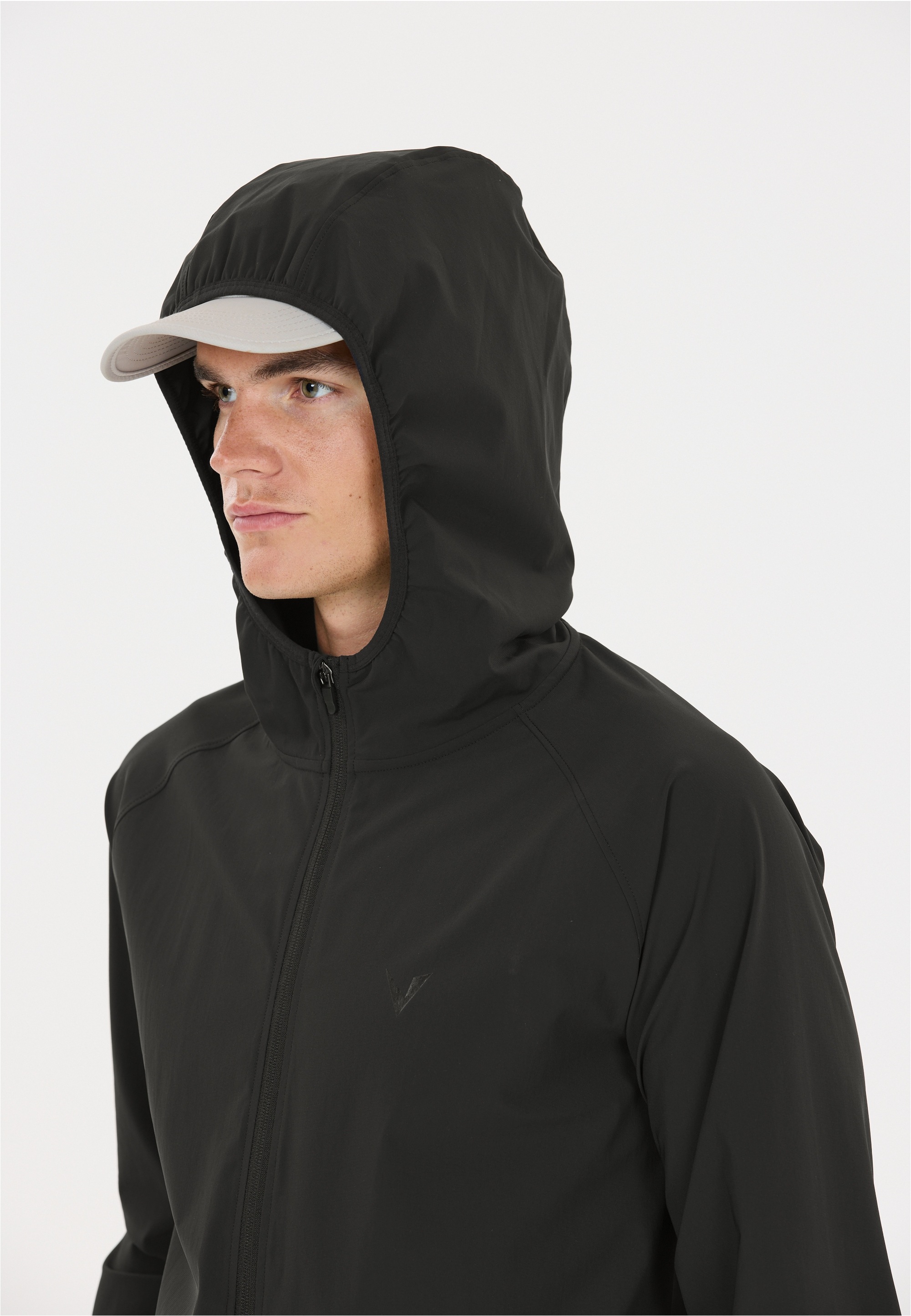 Virtus Trainingsjacke »Alonso V2« mit feuchtigkeitsregulierender Funktion