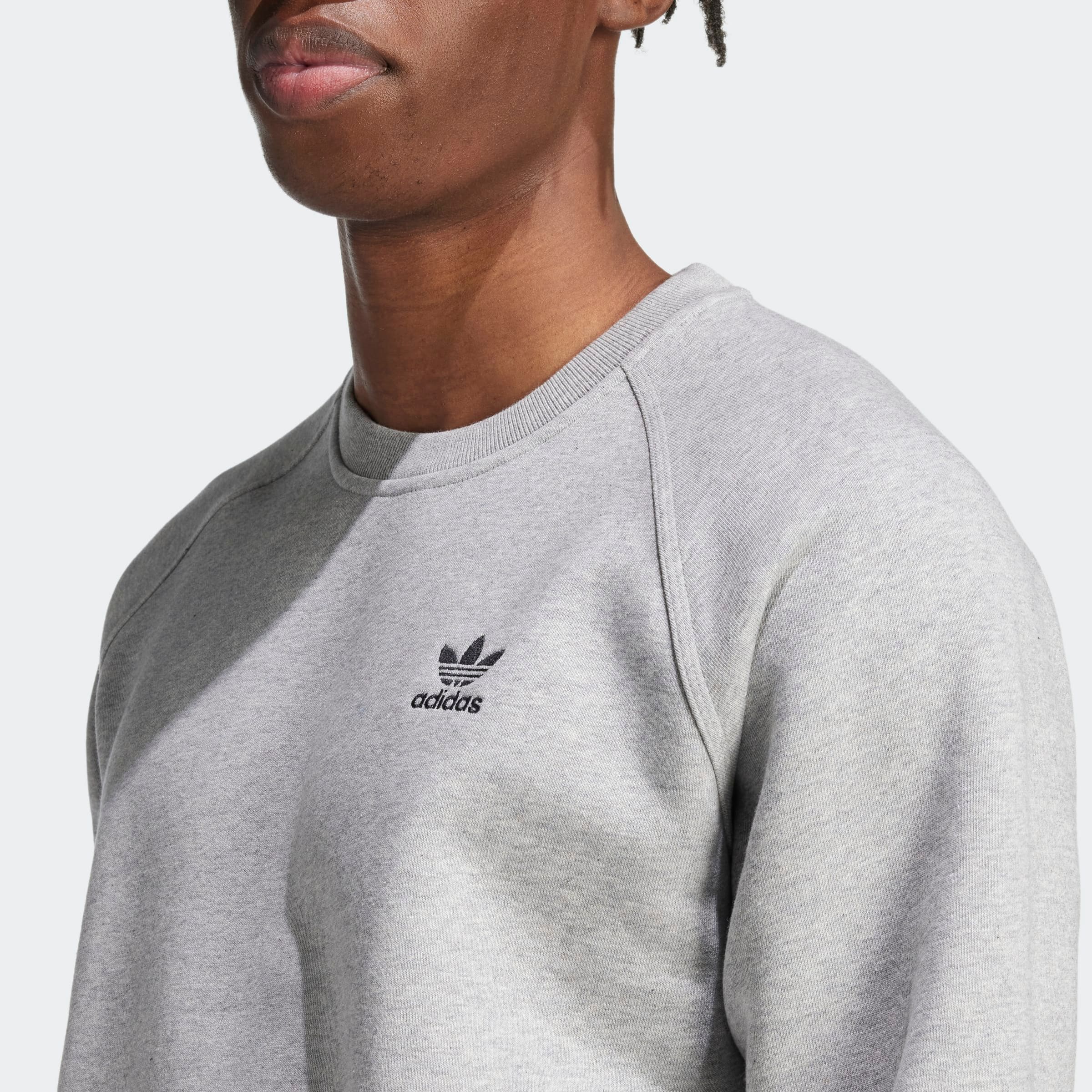 adidas Originals Sweatshirt »ESS CREW«, Essentials Pullover, weiche Innenseite