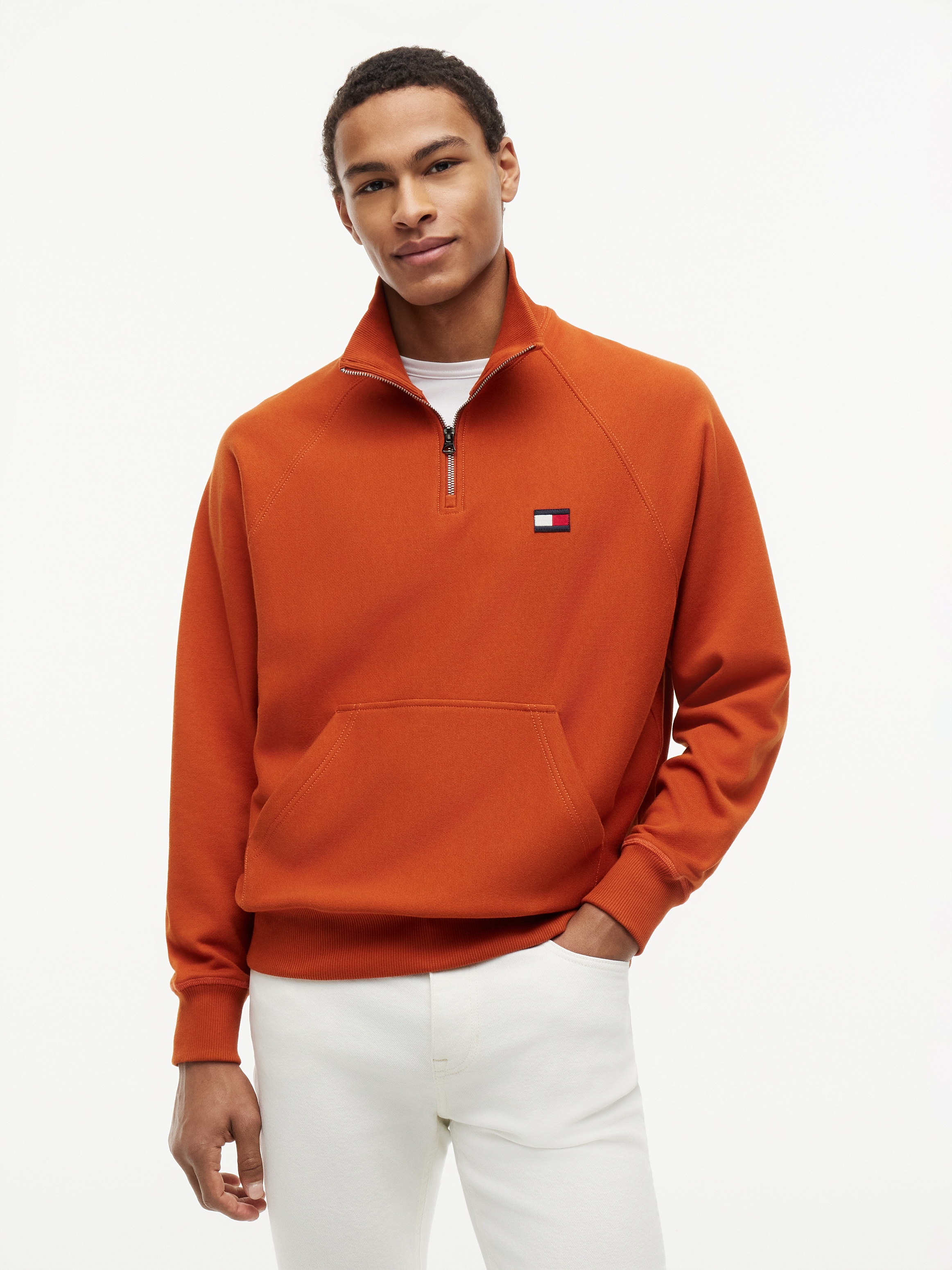 Tommy Hilfiger Sweatshirt "TOMMY FLAG ELEVATED 1/4 ZIP", Stehkragen mit Reißverschluss