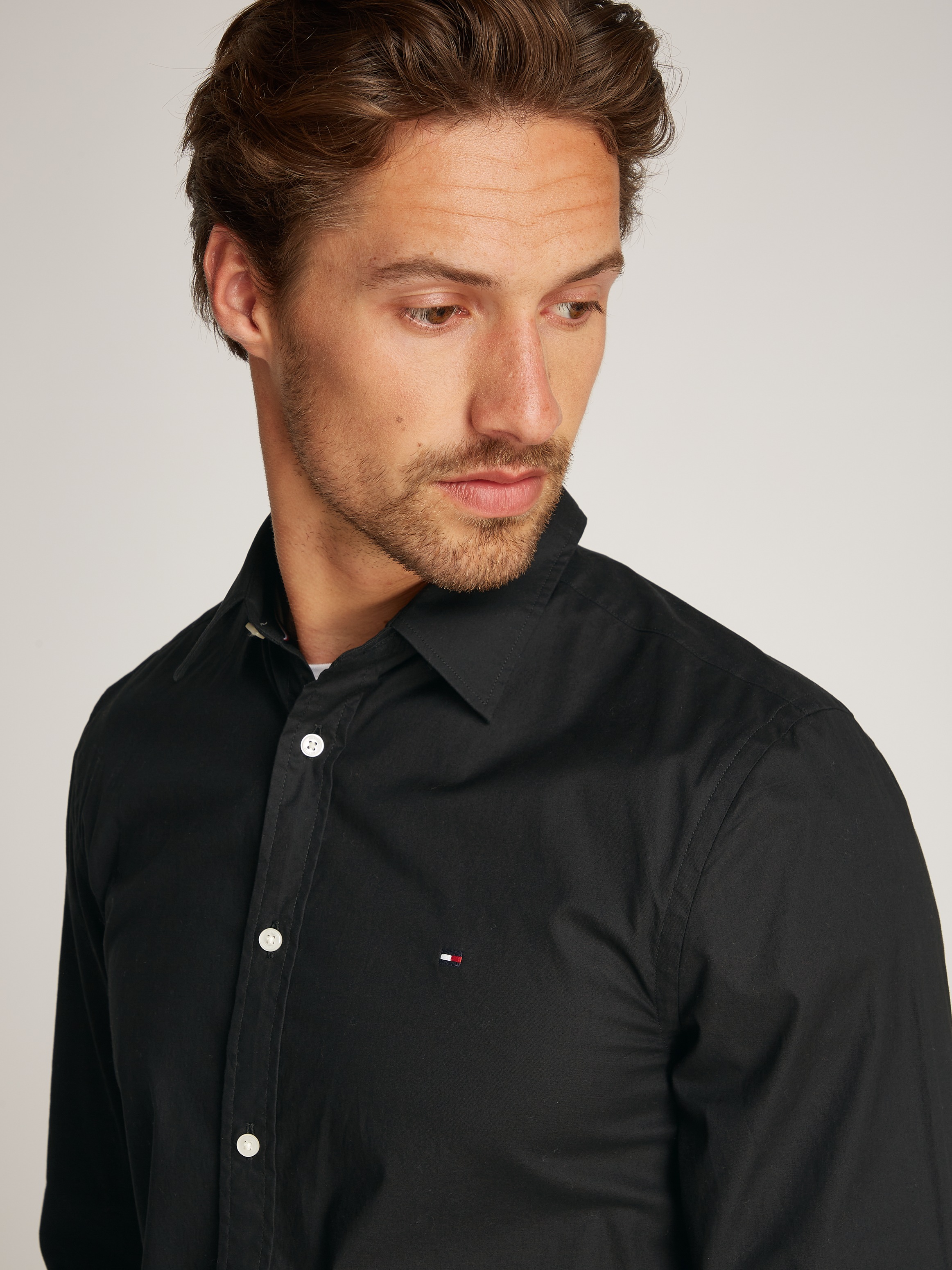 Tommy Hilfiger Businesshemd »FLEX POPLIN KENT COLLAR SF SHIRT«, mit Logostickerei