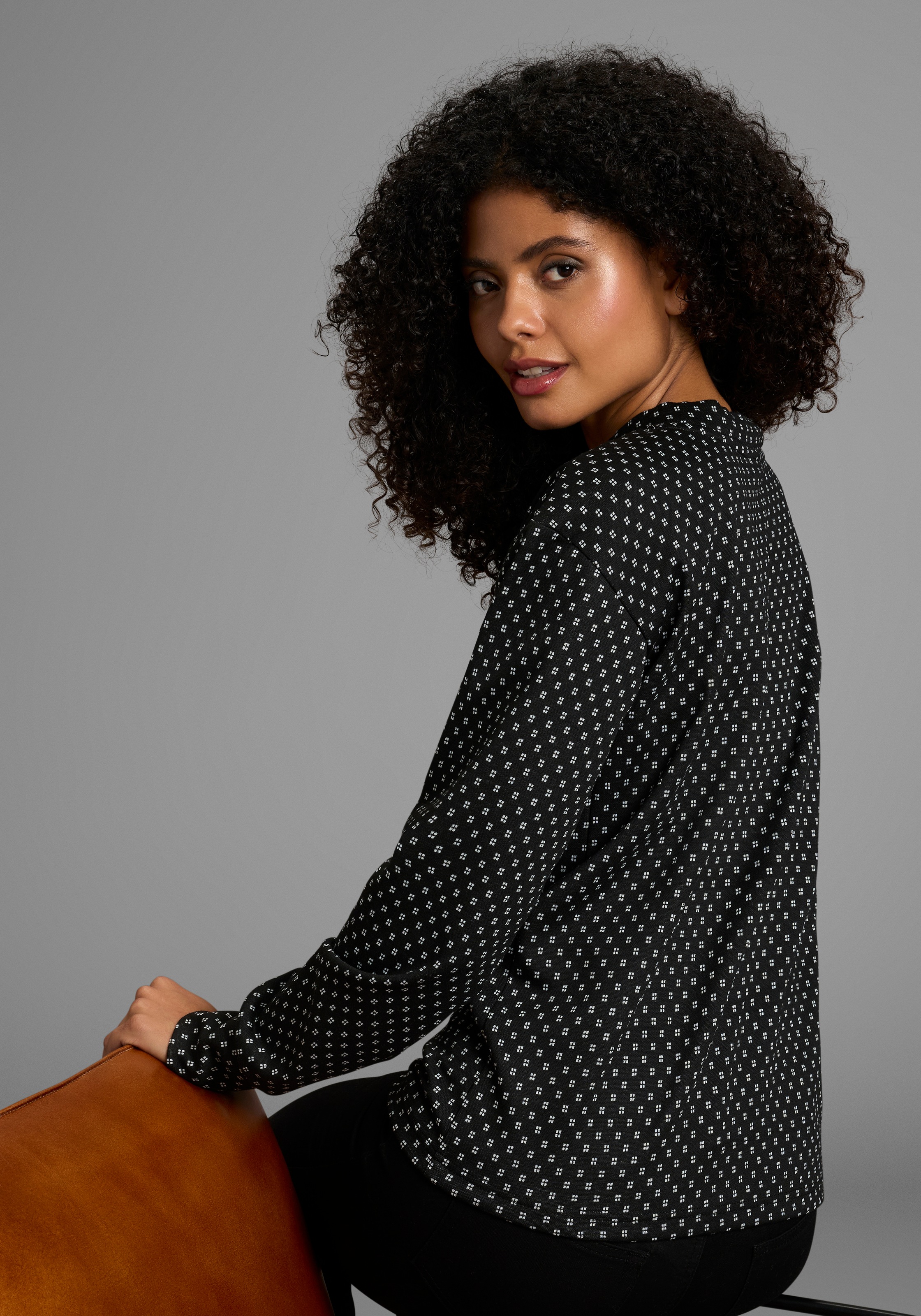 KangaROOS Sweatshirt, in strukturiertem Material mit Turtleneck günstig online kaufen