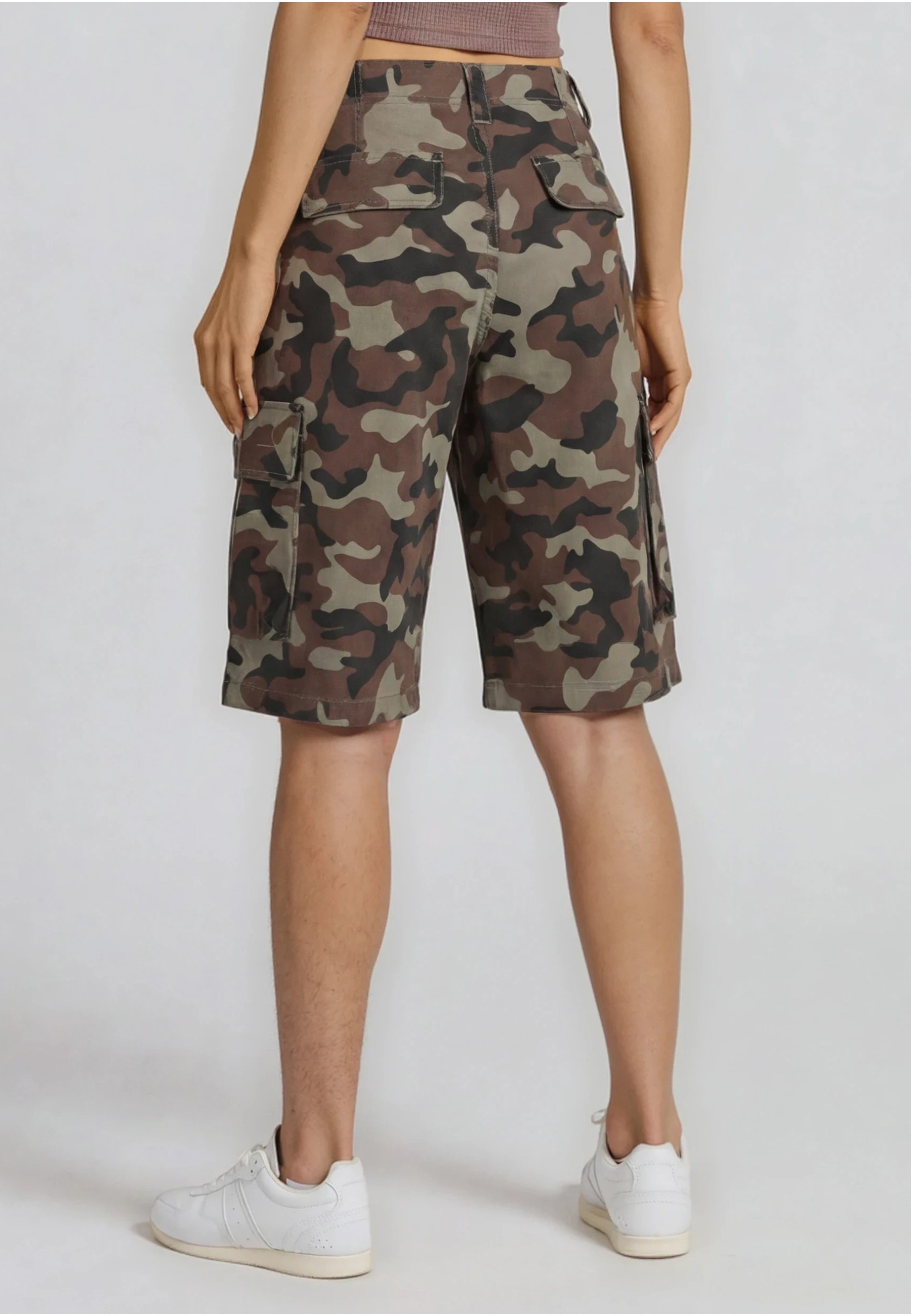 Karl Kani Cargoshorts »Karl Kani Signature Camo Cargo Baggy Shorts«