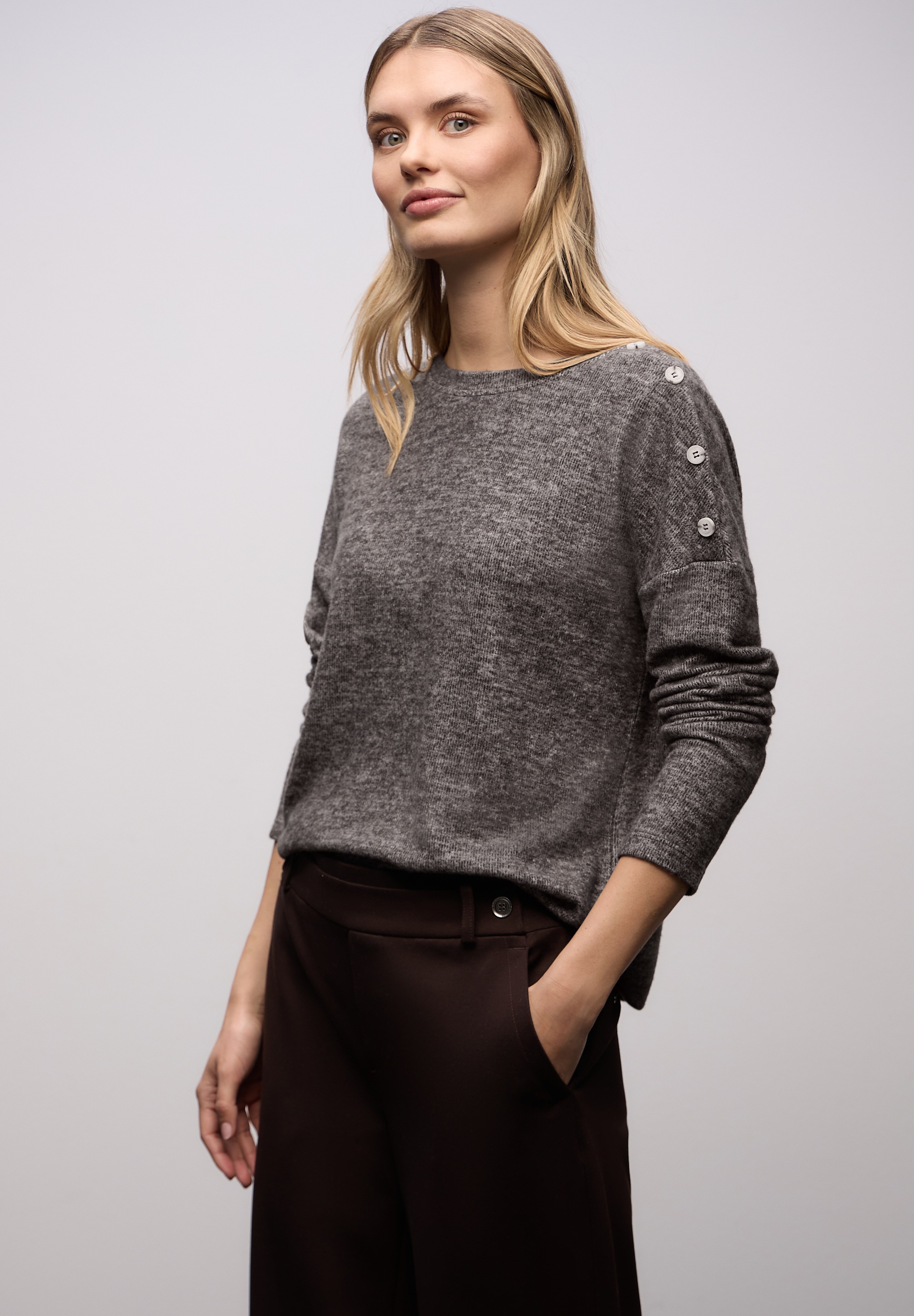 STREET ONE Strickpullover Knopfdetail an den Schultern und im Melange-Look günstig online kaufen
