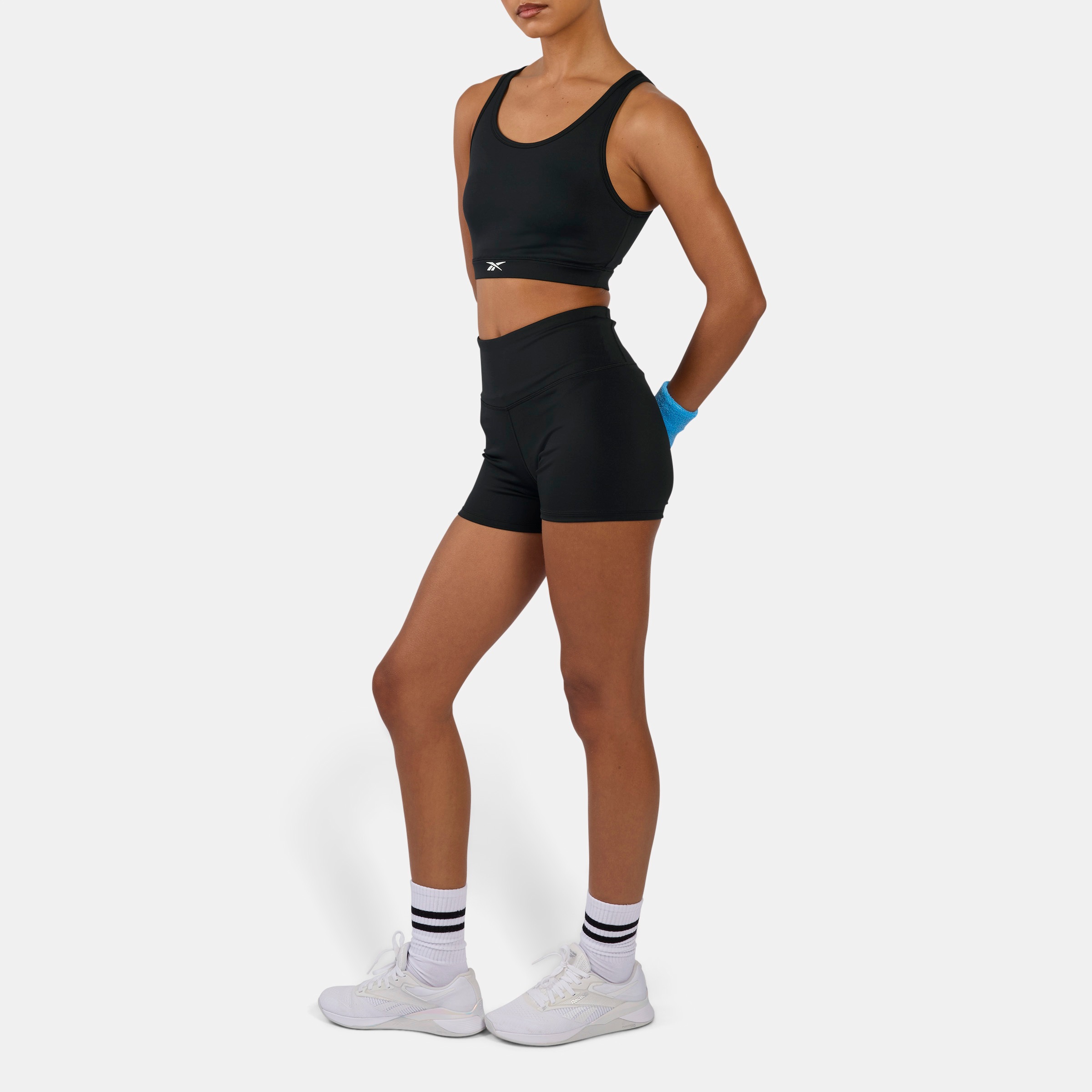 Reebok Trainingsshorts »ID TRAIN HR BOOTY SHORT DP«  sportlicher Stil, für Erwachsene, mit Bewegungsfreiheit