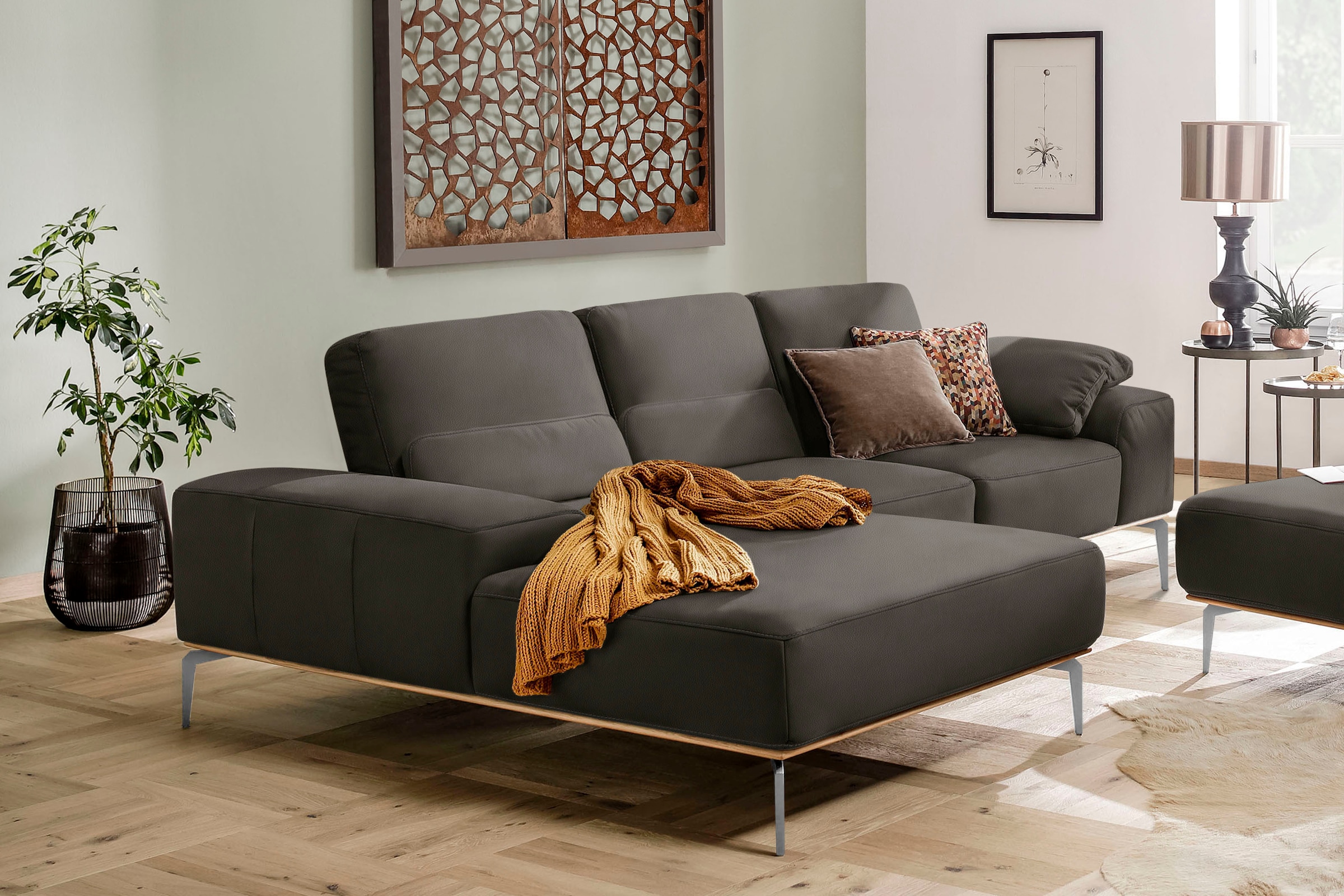 W.SCHILLIG Ecksofa "run, Designsofa mit tollem Sitzkomfort, L-Form" mit elegantem Holzsockel, Füße in Chrom glänzend, Breite 279 cm