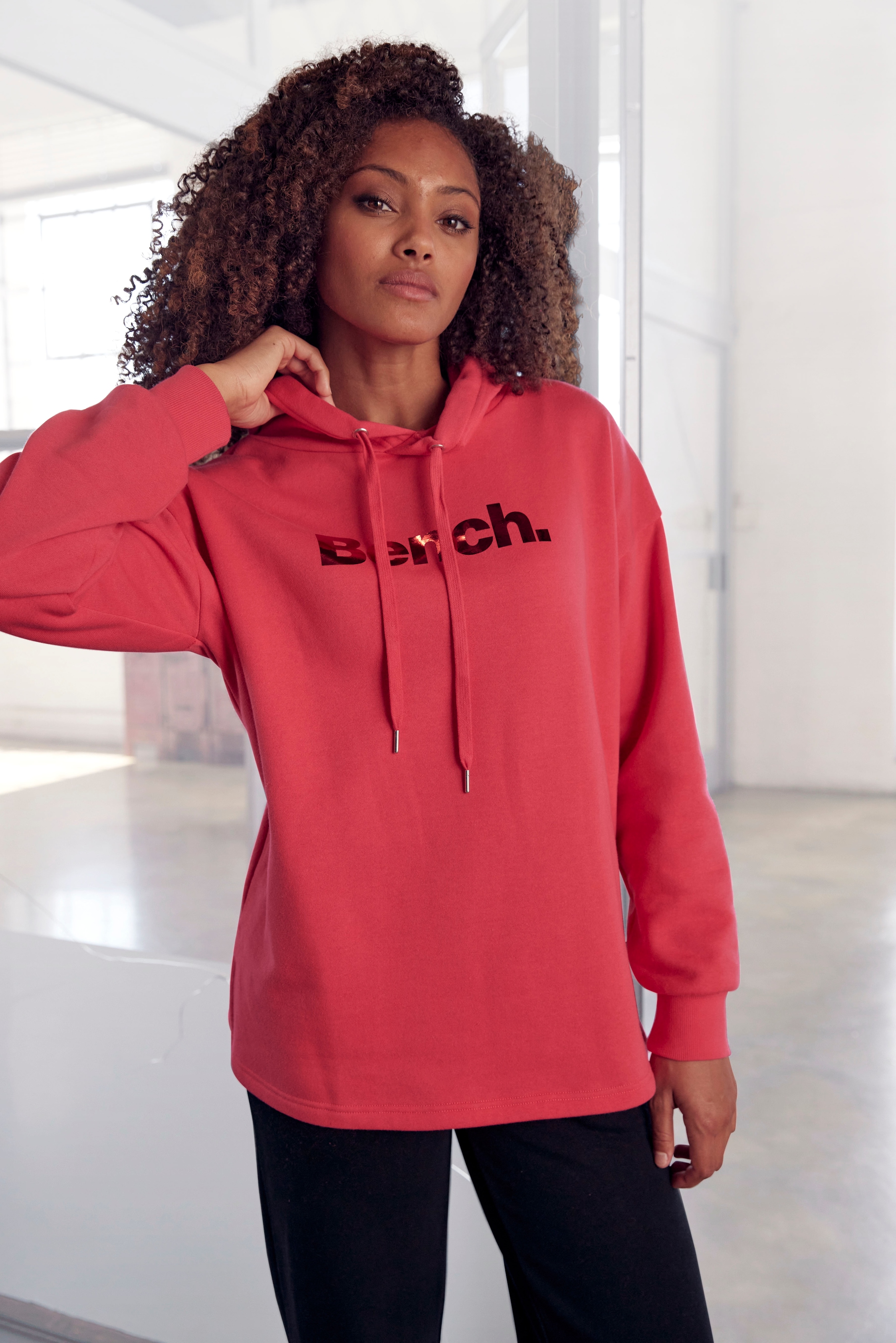 Bench. Loungewear Hoodie, mit glänzendem Logodruck, Loungewear