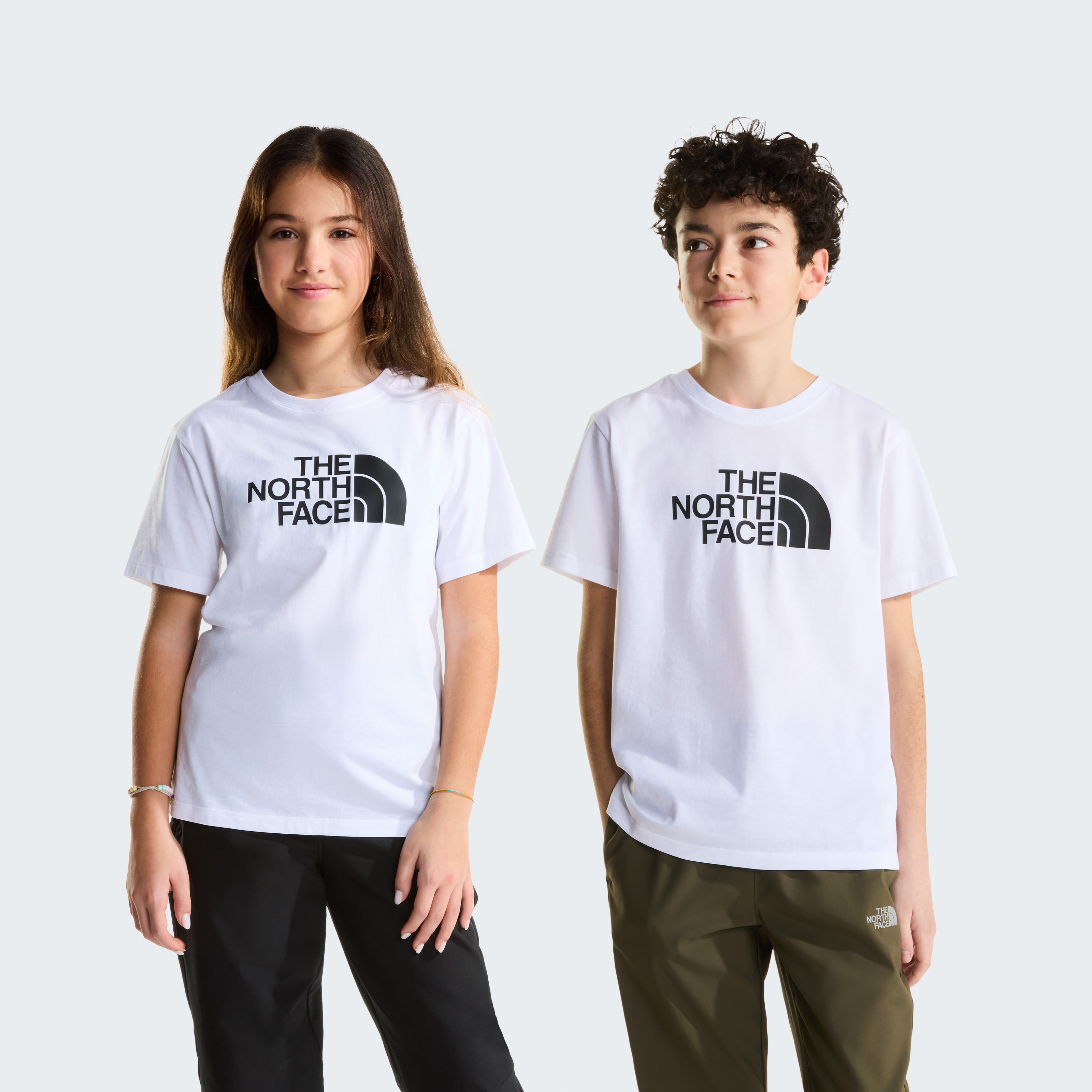 The North Face T-Shirt "TEEN EVOLUTION HALF DOME SS TEE" für Jugendliche, mit sportlichem Stil, Kurzarmdesign, aus Baumwolle