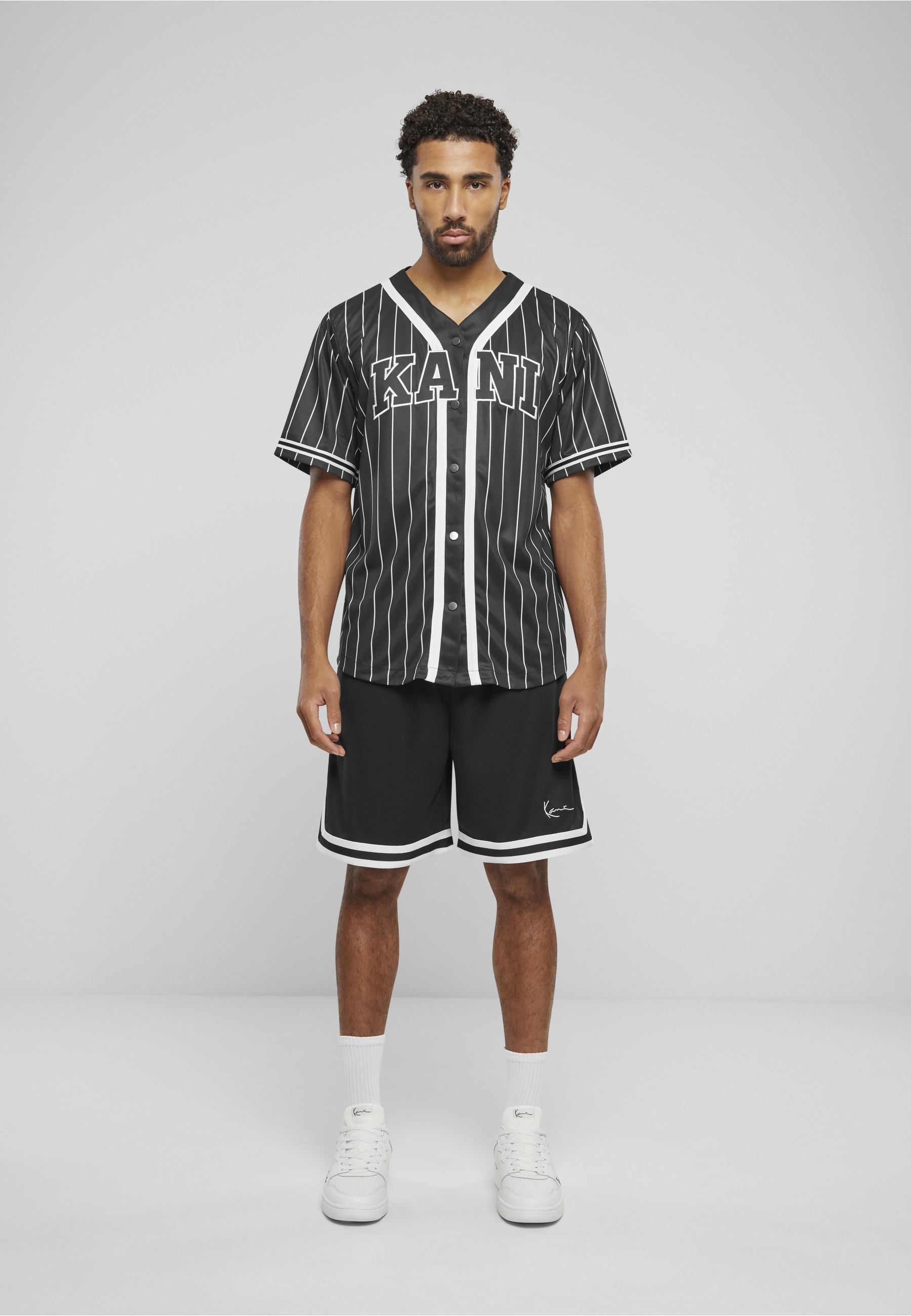 Karl Kani Kurzarmshirt »Karl Kani Herren KM221-115-1 Serif Pinstripe Baseball Shirt« 1 Stk.
