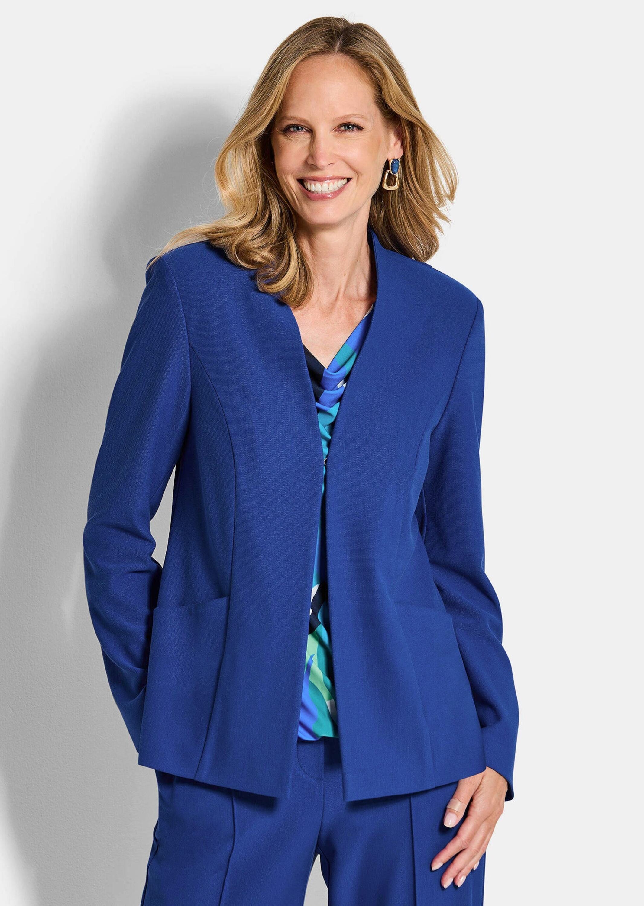 Jackenblazer GOLDNER "Kurzgröße Viskoseblazer in Piqué-Optik", Damen, Gr. 19, blau (royalblau), Obermaterial: 60% Viskose CV. 35% Polyamid PA. 5% Elasthan EL., figurumspielend, Blazer, figurschmeichelder Schnitt 2