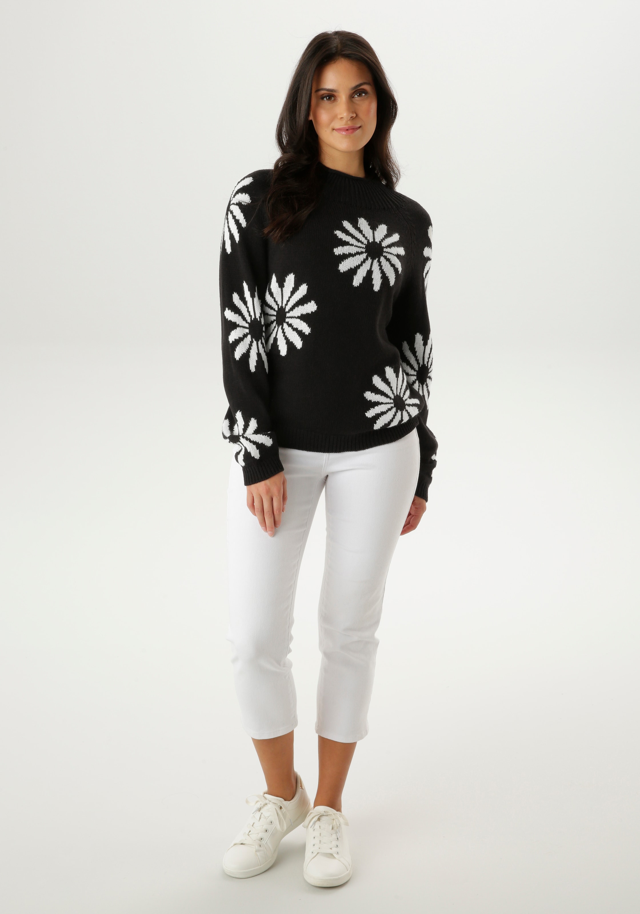 Aniston SELECTED Strickpullover mit großen, fantasievollen Blüten