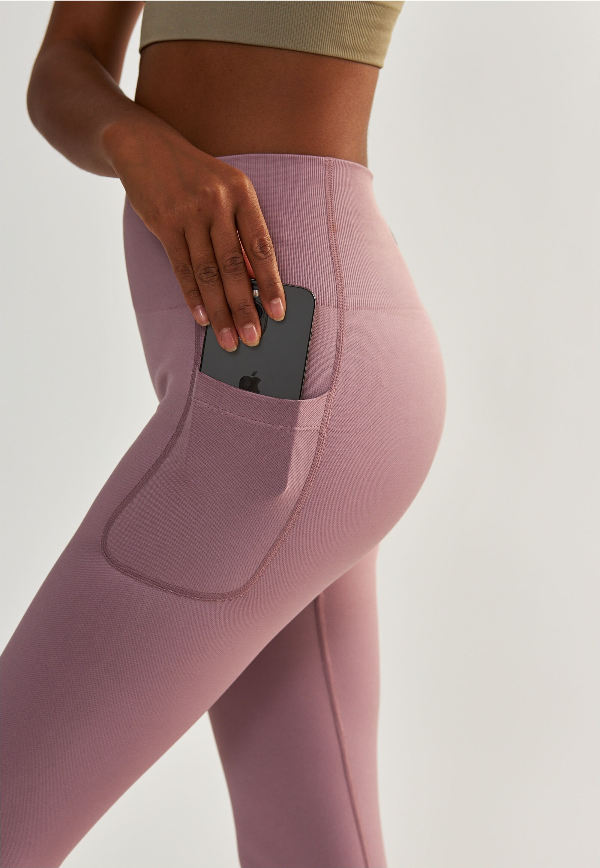 BeShaped Sporthose »Lift Me Up«, (1 tlg.), mit atmungsaktiver Eigenschaft