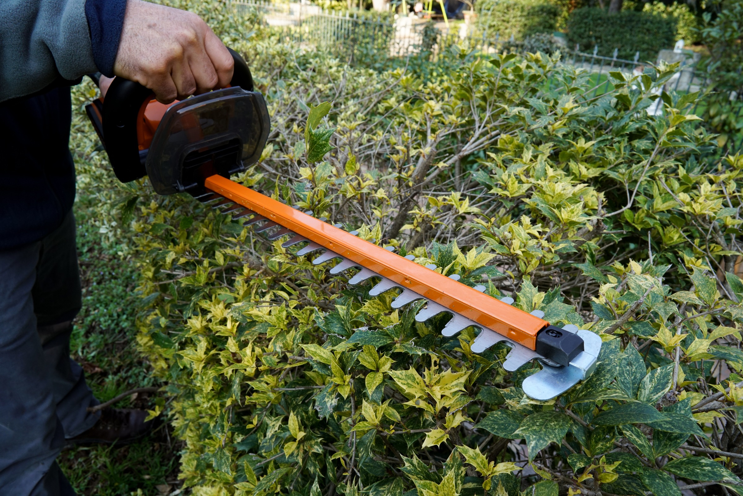 Worx Akku-Heckenschere »WG261E«, 44 cm Schwertlänge, 16 mm Zahnabstand, inkl. Akku und Ladegerät