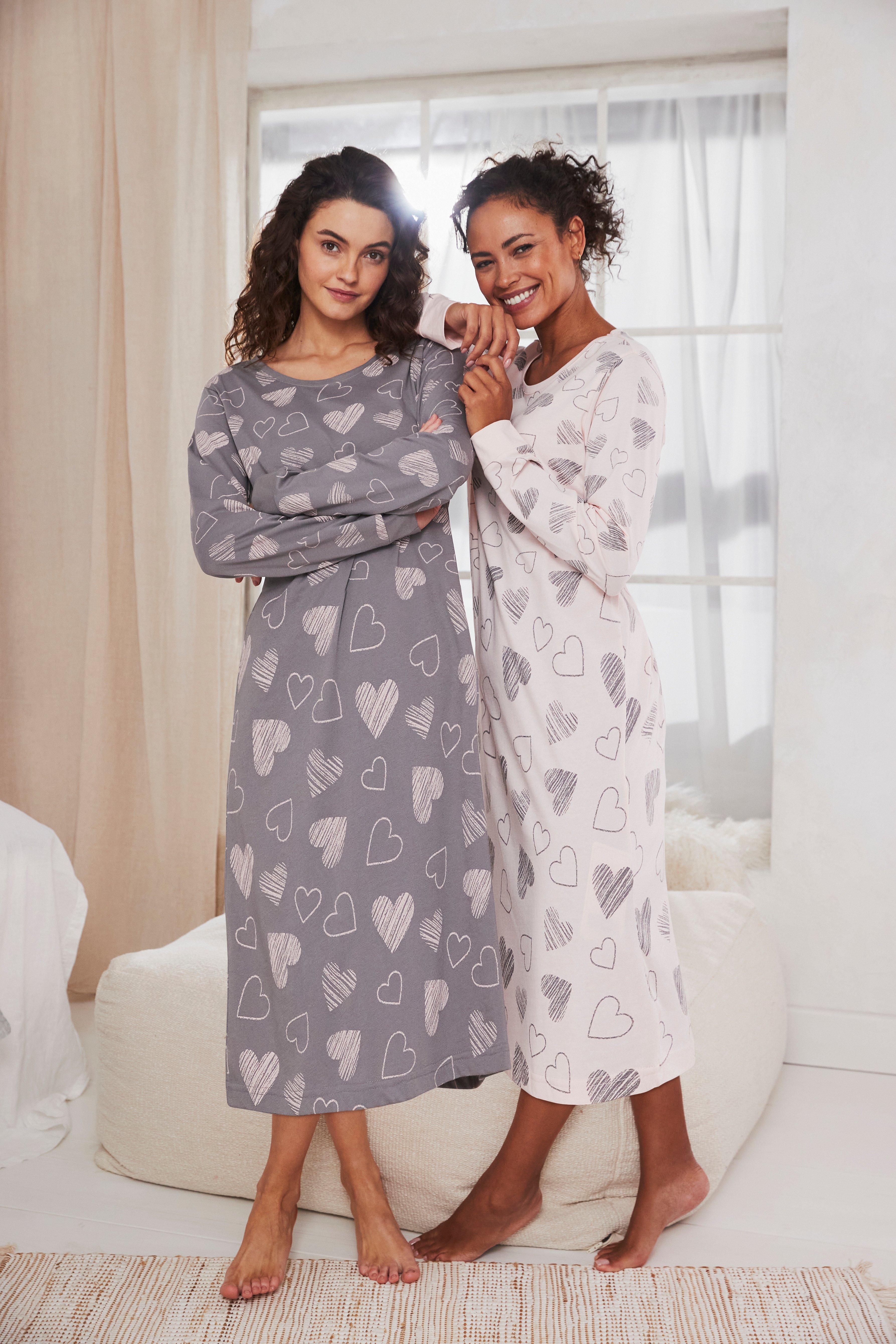 Vivance Dreams by Lascana Nachthemd Packung, mit süßem Herzprint