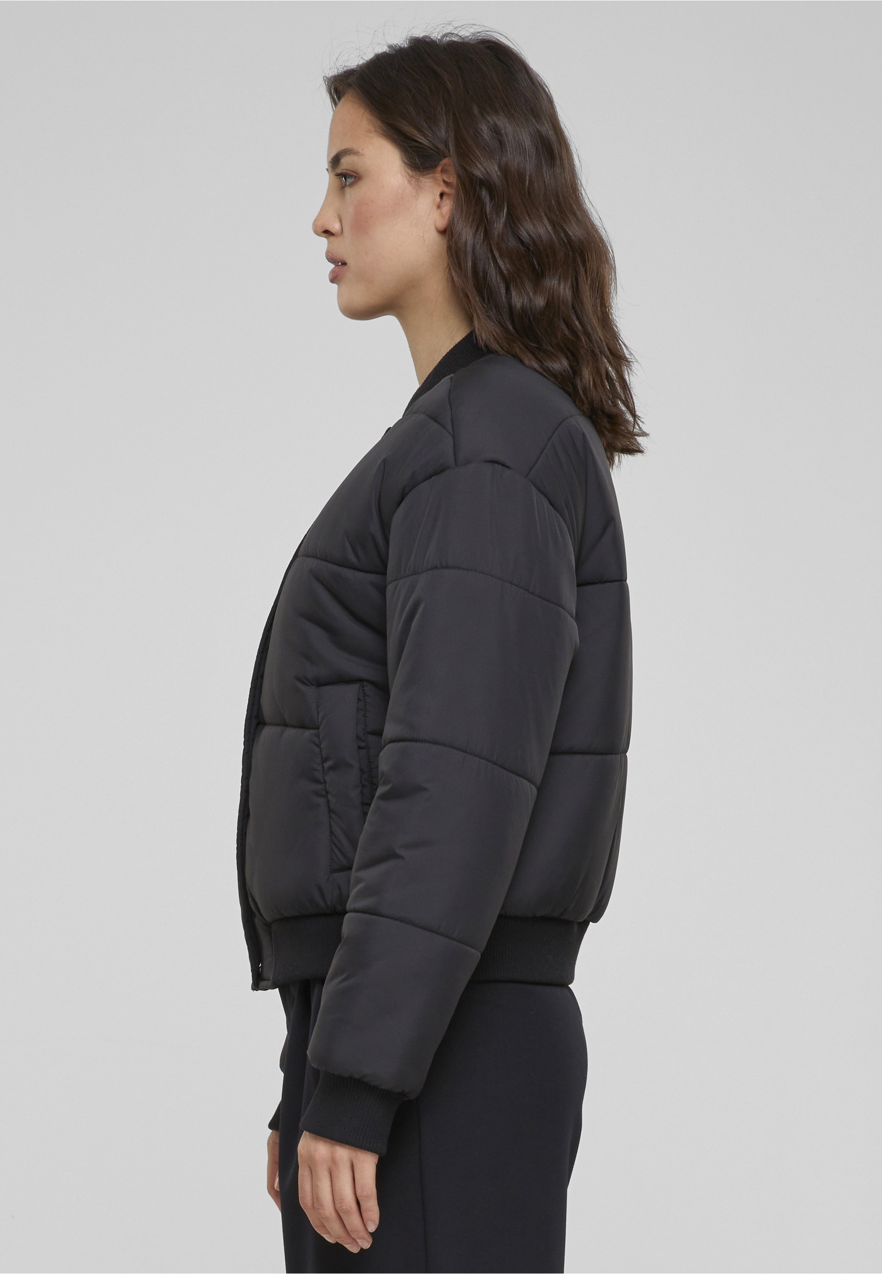 URBAN CLASSICS Winterjacke »Urban Classics Damen Ladies Puffer Blouson« 1 Stk. tlg. ohne Kapuze