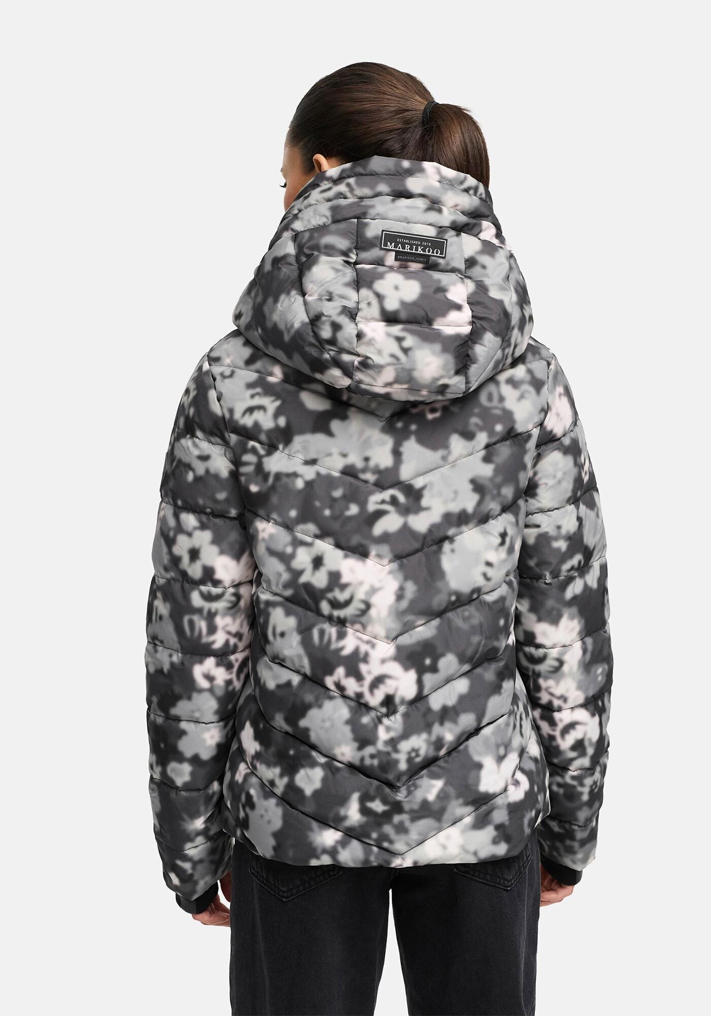 Marikoo Winterjacke »Samuiaa XVI«, mit Kapuze
