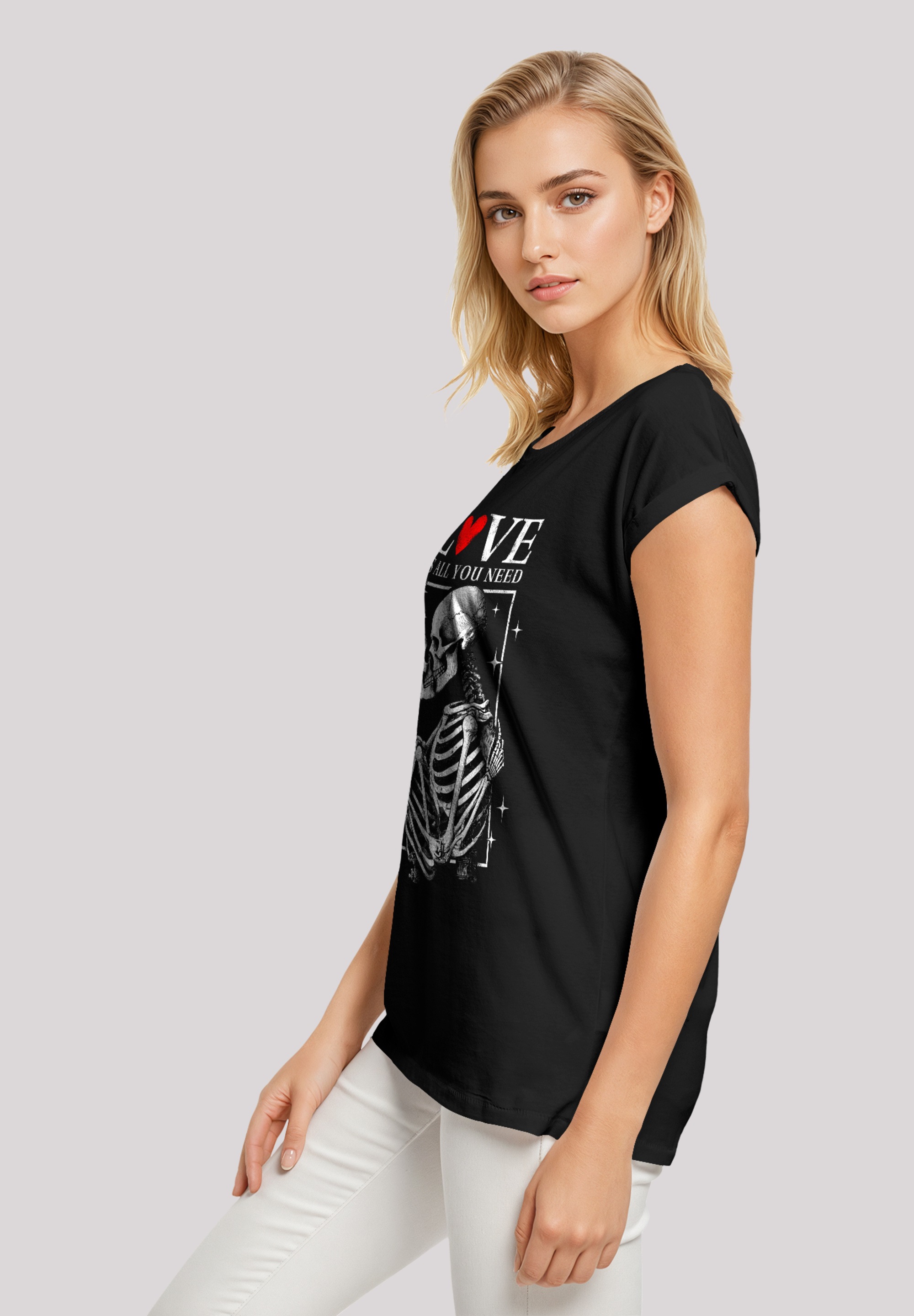 F4NT4STIC T-Shirt »Love is all you need«, Premium Qualität