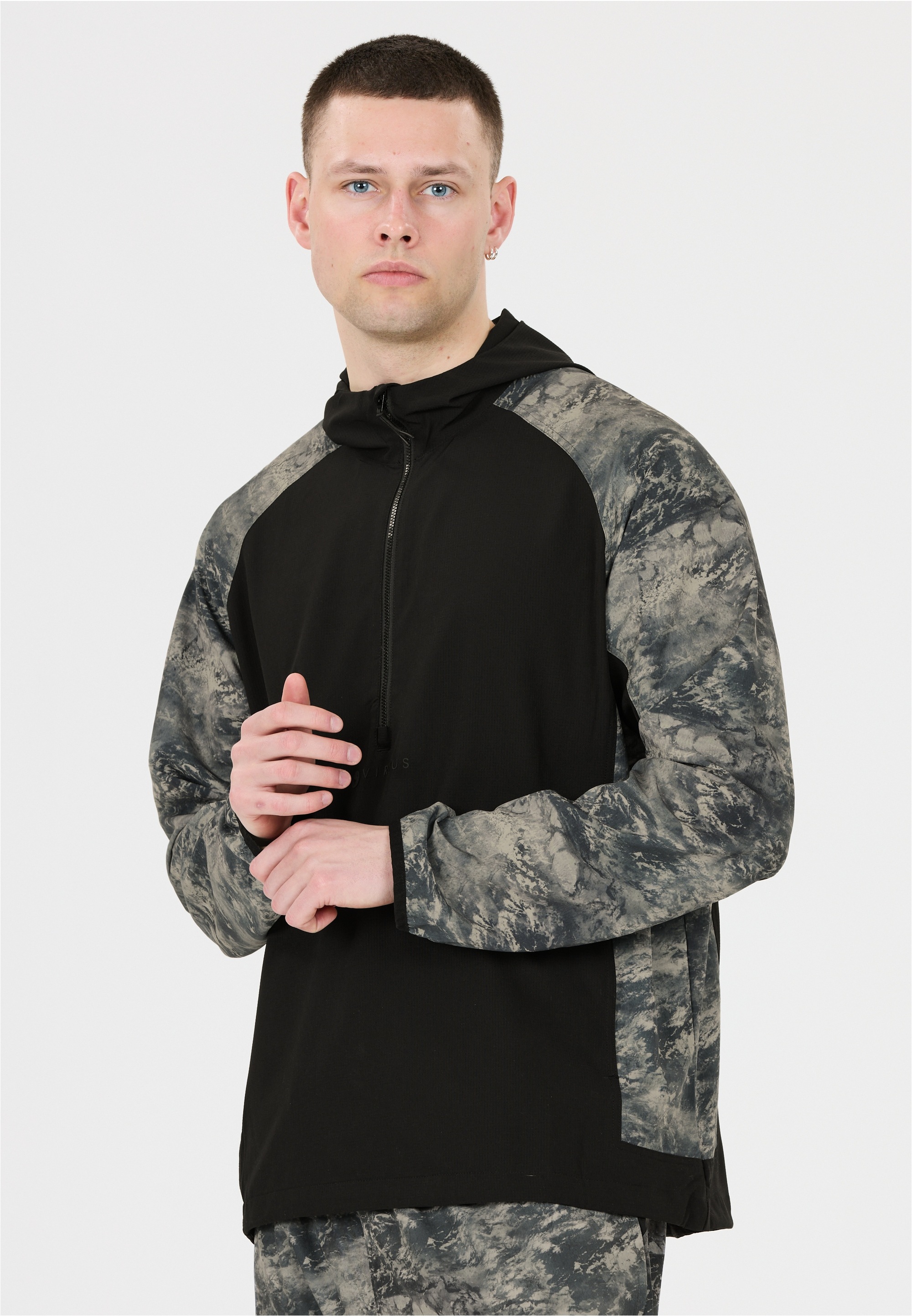 Virtus Langarmshirt »Deaglan« mit 4-Wege-Stretch und wasserabweisender Qualität