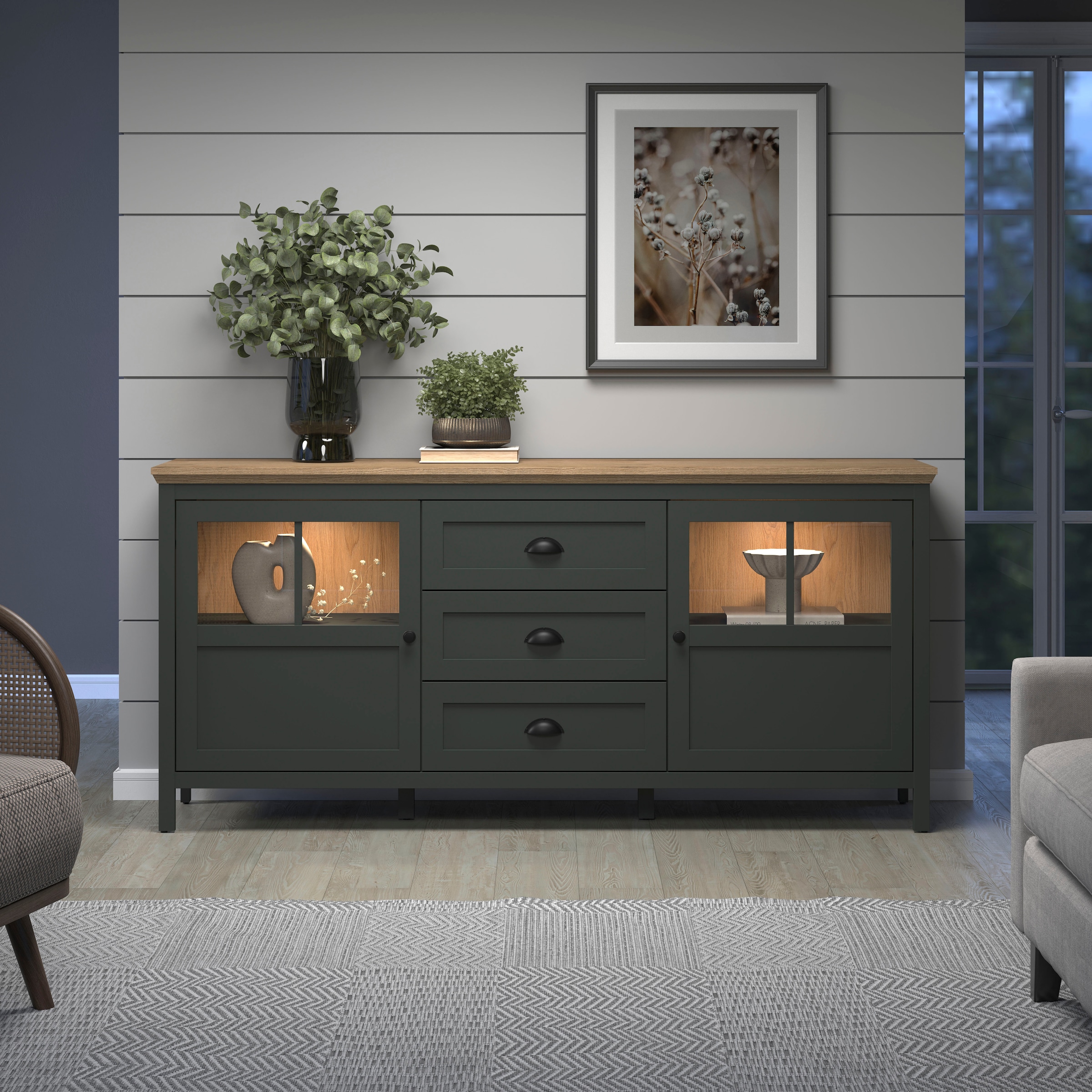 Home affaire Sideboard »Vienna«, Kommode im Landhausstil mit Muschelgriffen und Glastüren