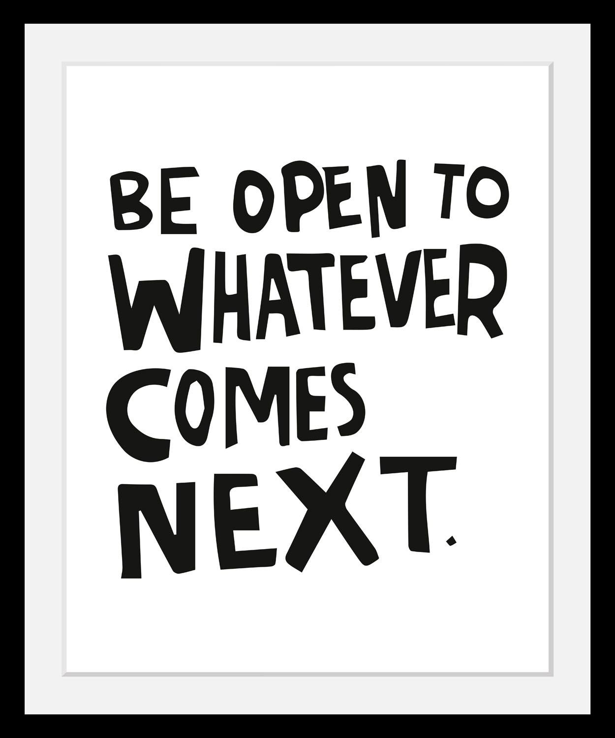queence Bild "Next" Motivationsbilder Schriftzug Schwarz-Weiß HD Premium Poster-Druck inkl. Holzrahmen