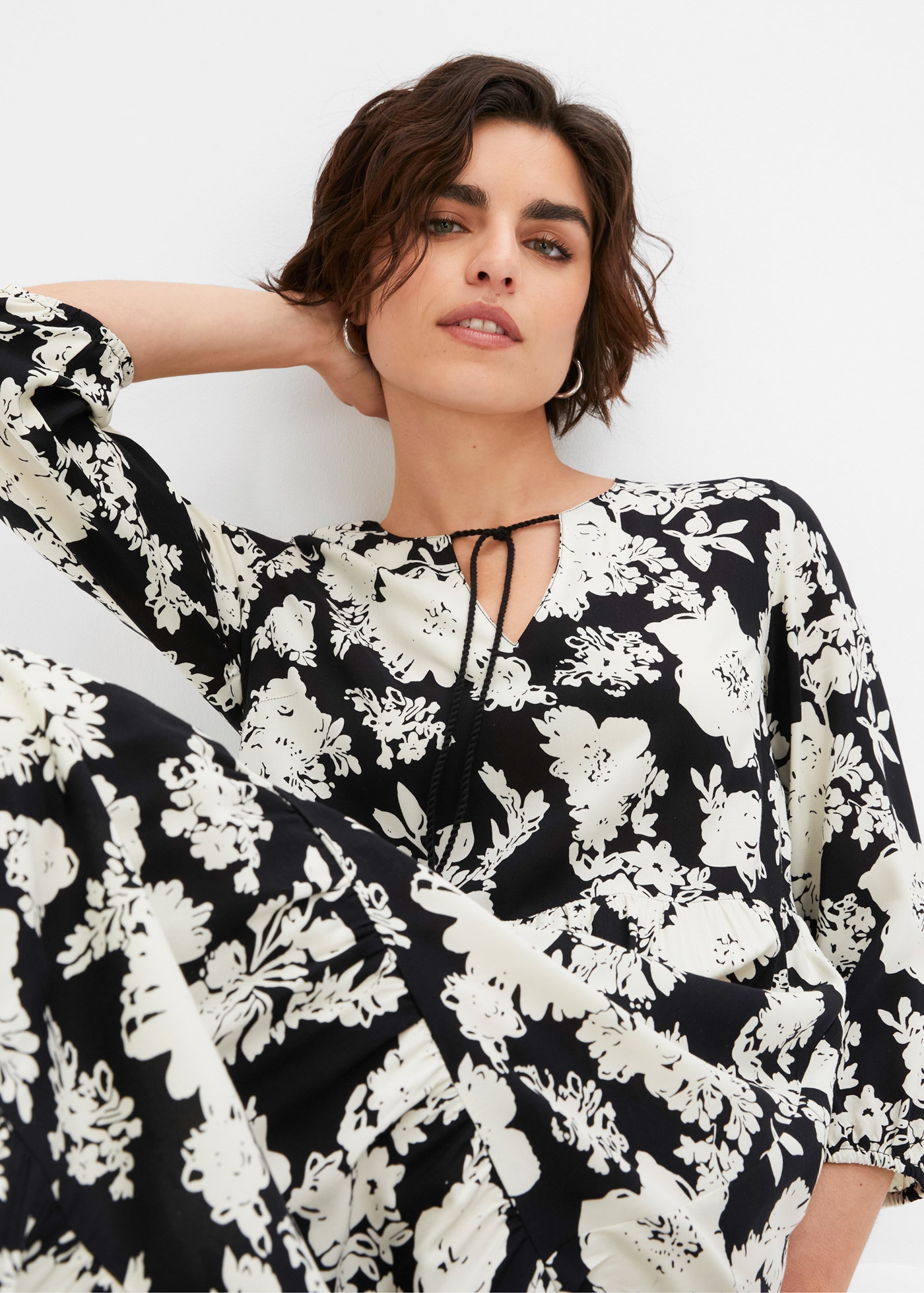 bonprix Maxikleid für Frühling und Sommer, aus Viskose, ausgestellte Passform