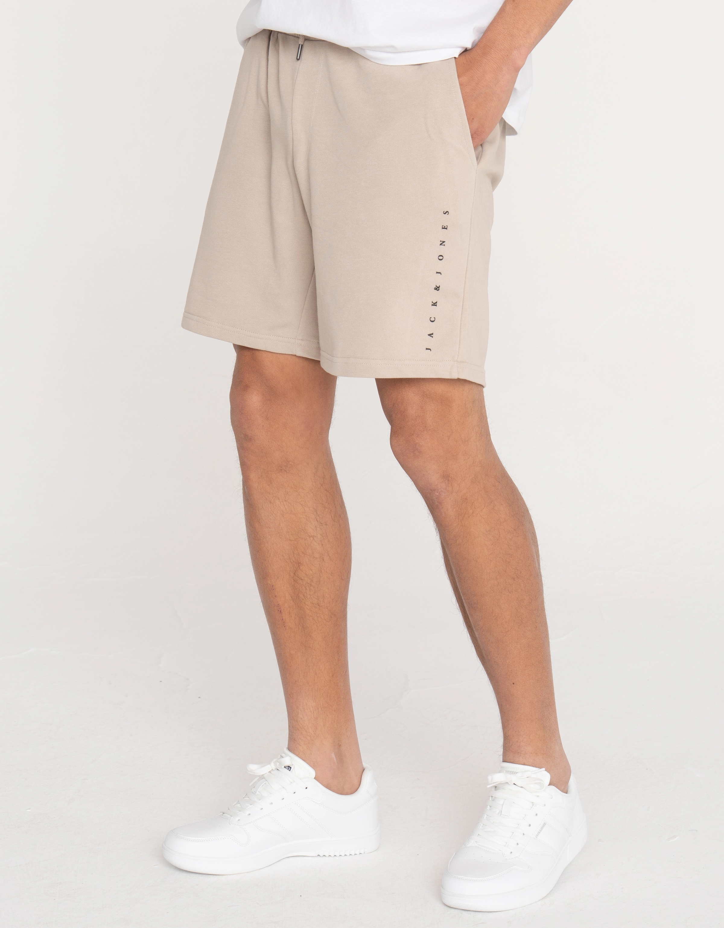 Jack & Jones Shorts "JPSTGORDON STAR JJ SWEAT SHORTS SRT SN", mit Logo Schr günstig online kaufen