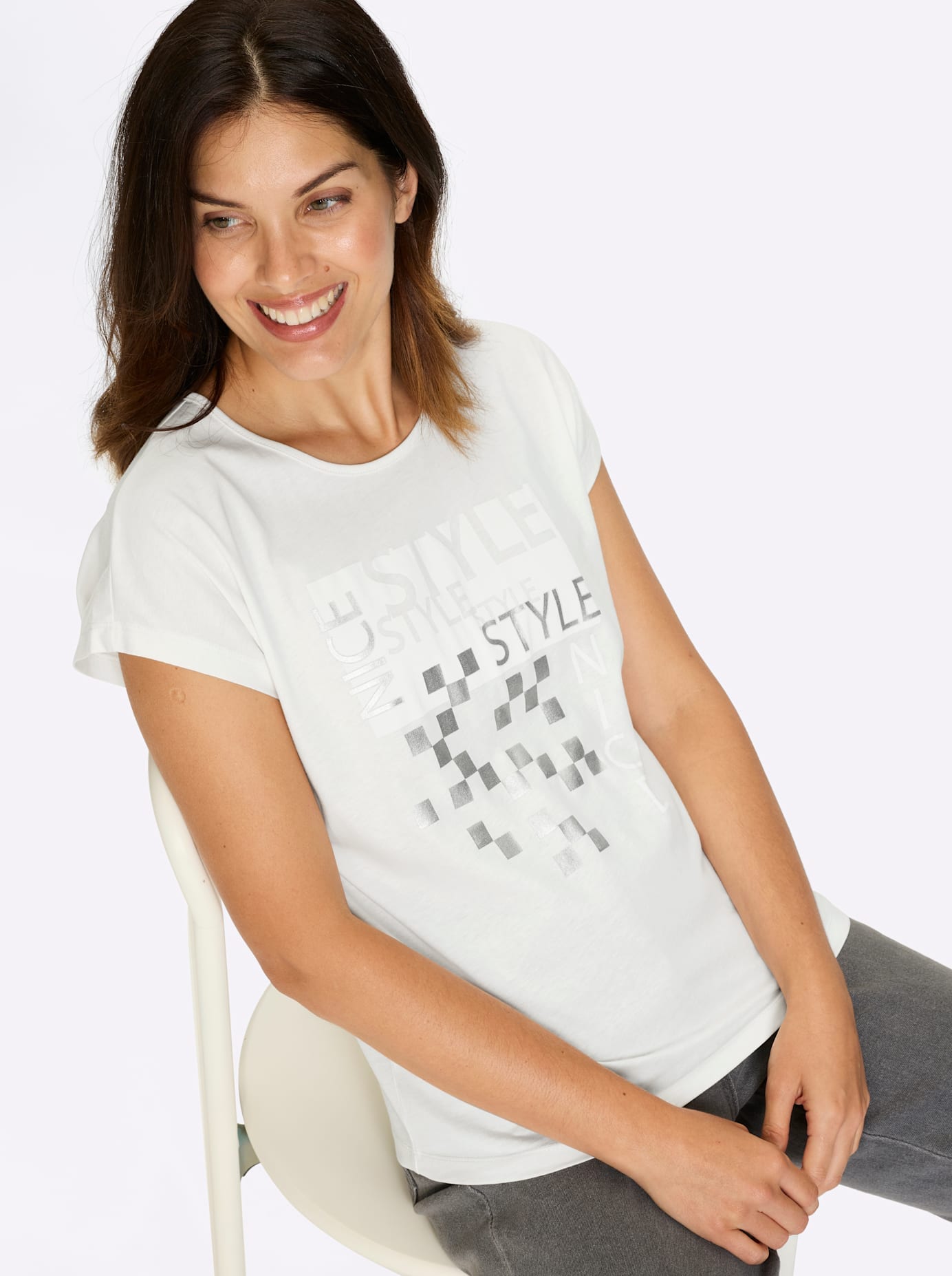 Classic Basics Women's Short Sleeve T-Shirt Ecru Size 54 6