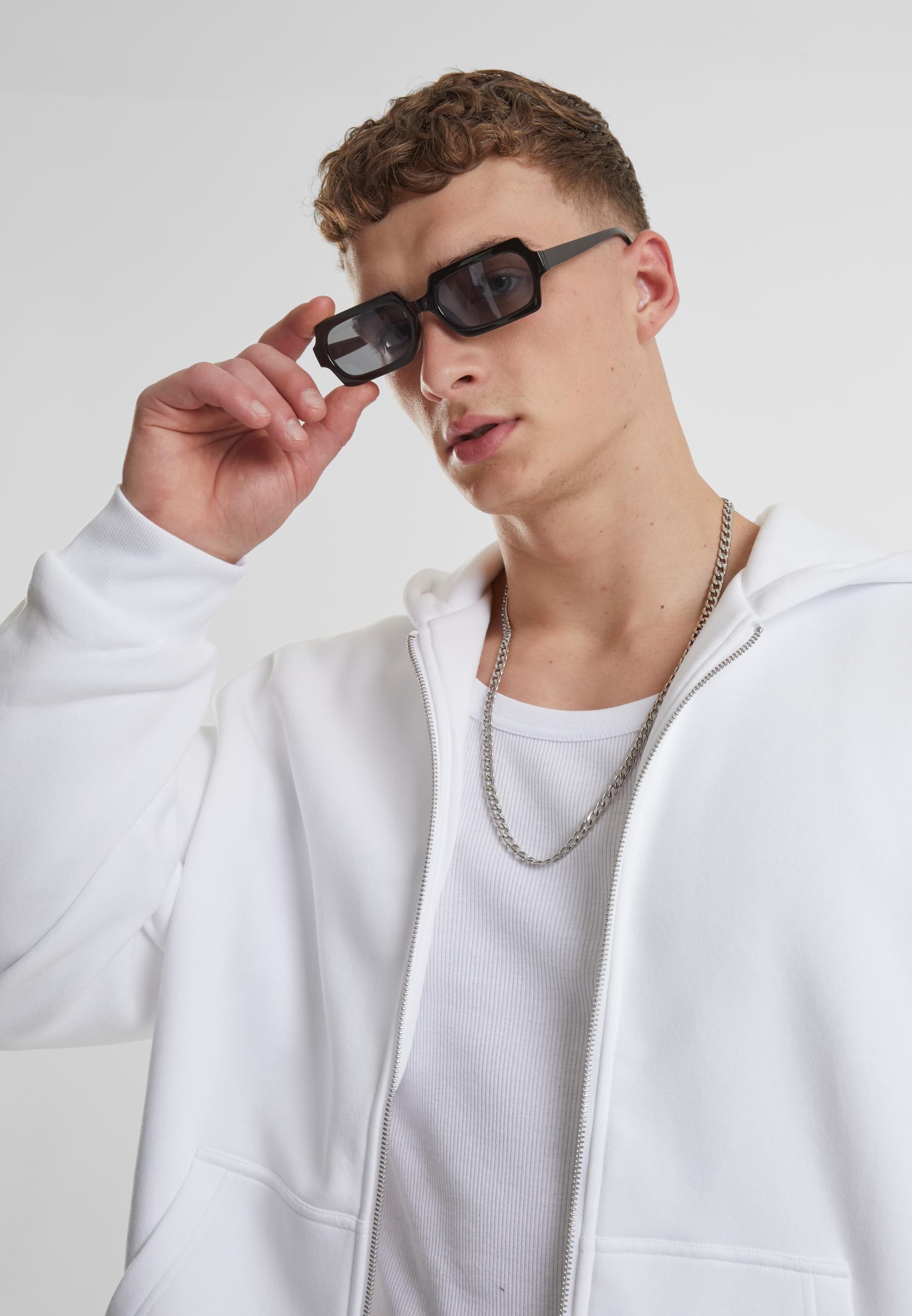 URBAN CLASSICS Outdoorjacke »Urban Classics Fluffy Zip Cardigan« 1 Stk. tlg. mit Kapuze