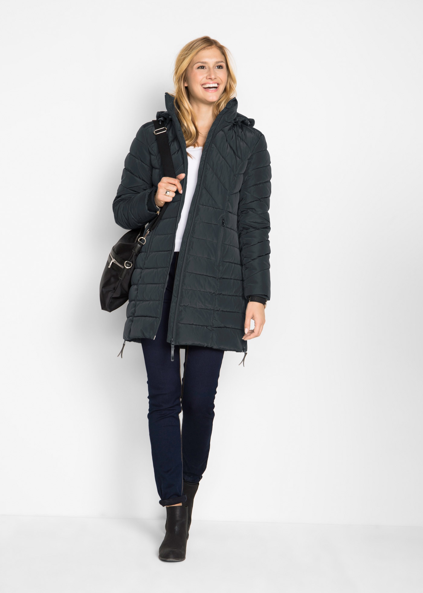 bonprix Steppjacke »Winterjacke« mit Kapuze Winterjacke mit Wattierung und abnehmbarer Kapuze