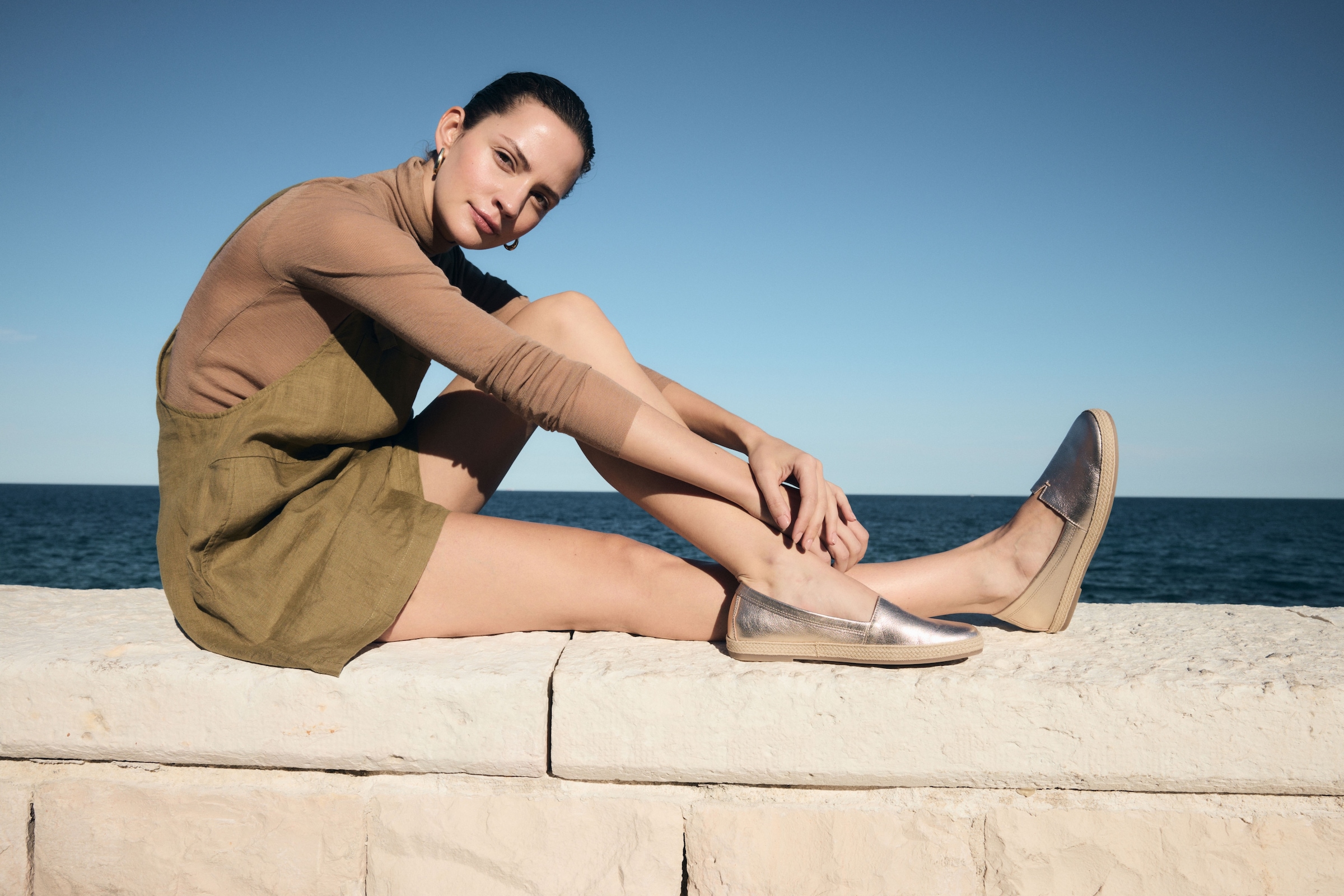 Gabor Slipper, Schlupfschuh, Bequemschuh, Flats mit jutebezogenem Plateau