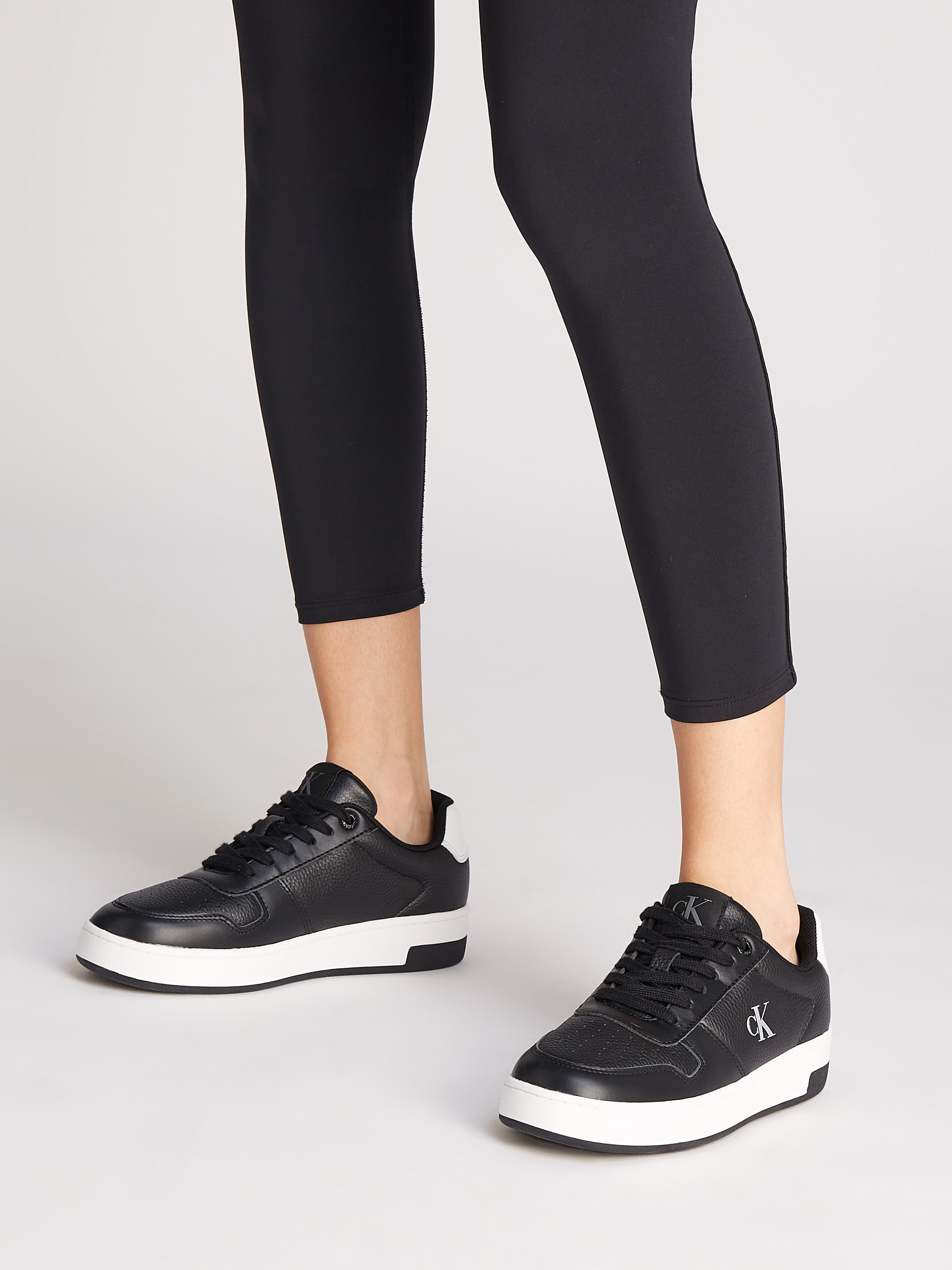 Calvin Klein Jeans Sneaker »BASKET CUPSOLE LOW MG«, Basket-Schnürschuh, Halbschuh, Freizeitsneaker mit Plateausohle