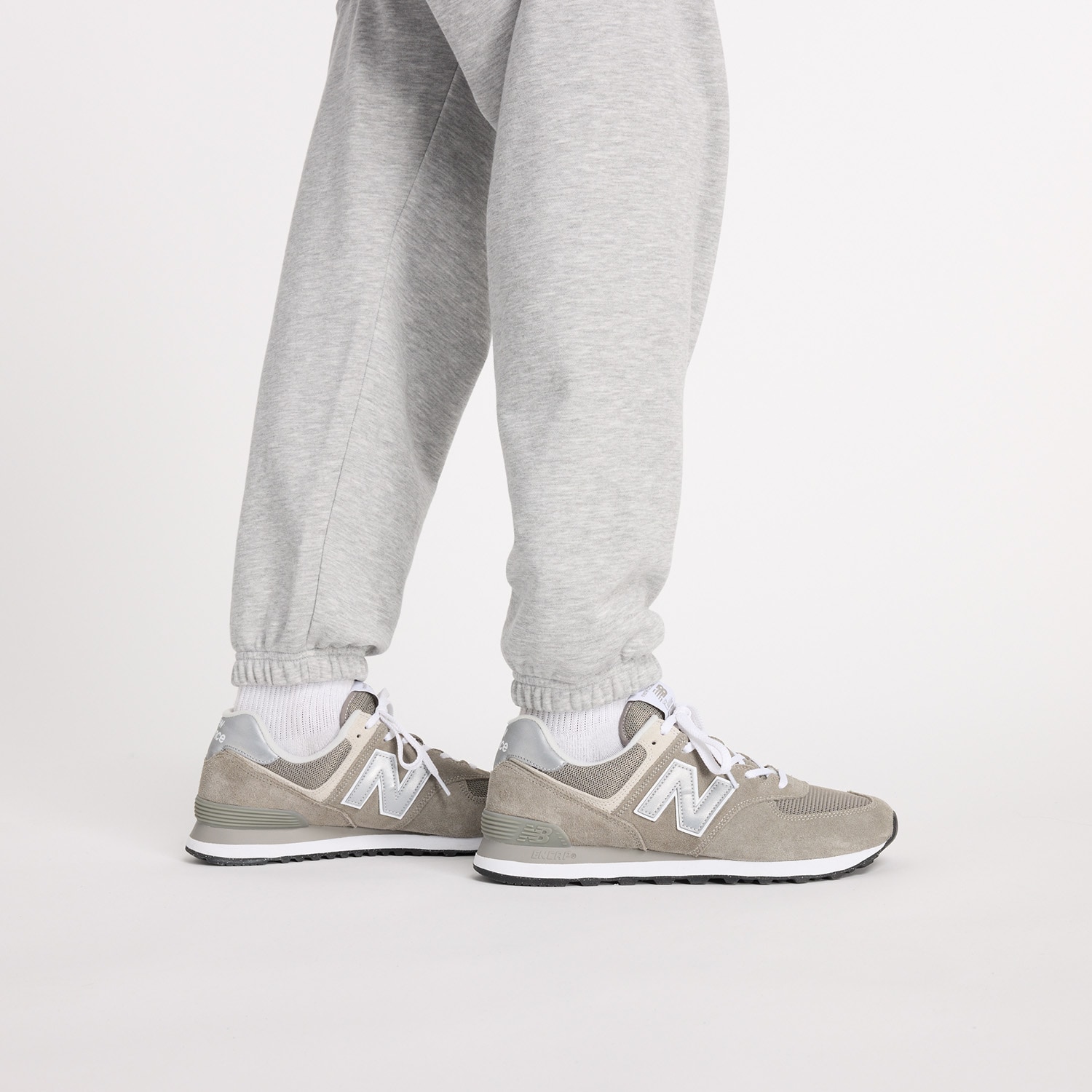 New Balance Jogginghose »SPORT ESSENTIALS FRENCH TERRY JOGGER«