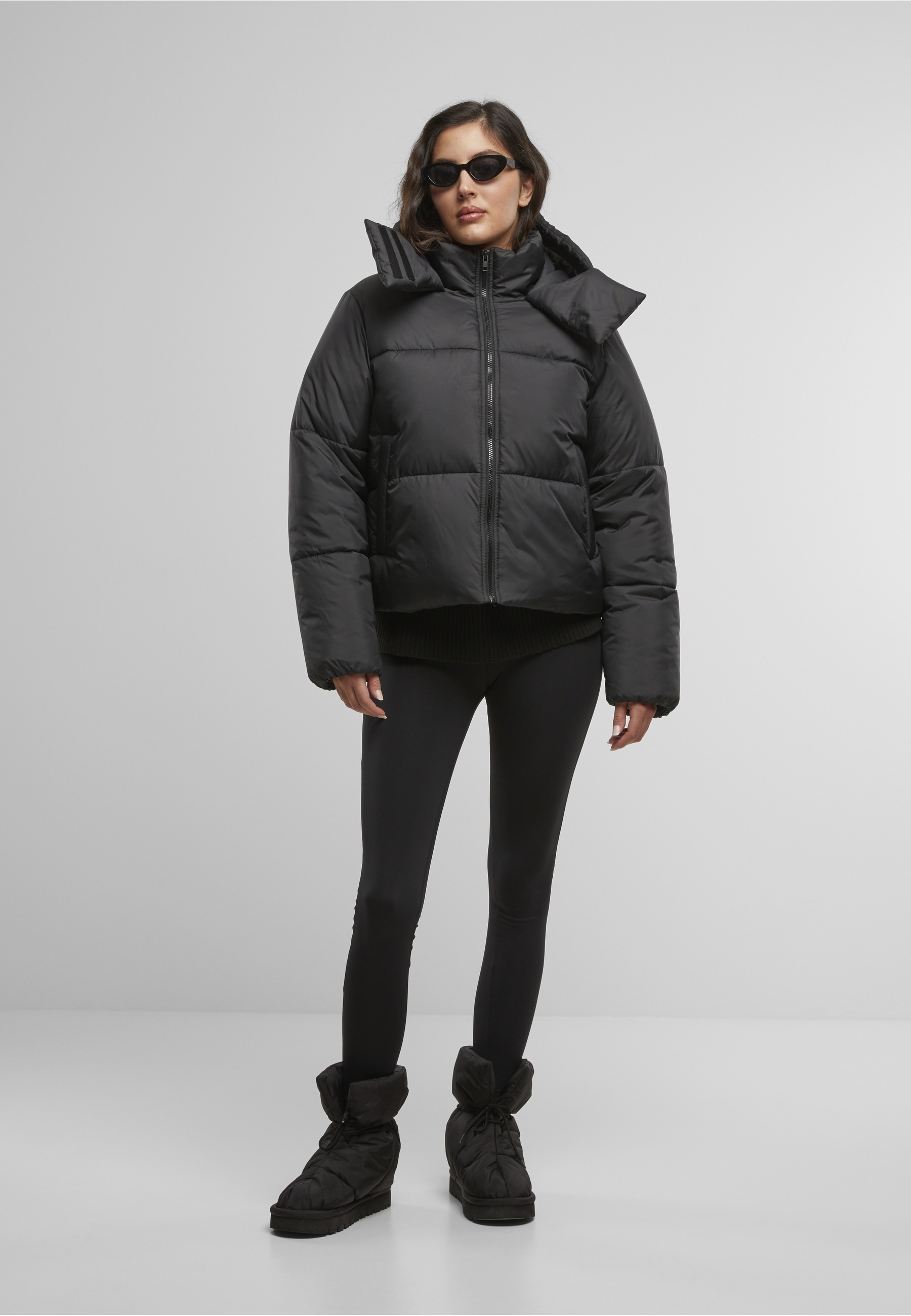 URBAN CLASSICS Winterjacke »Urban Classics Ladies Hooded Collar Puffer Jacket« 1 Stk. tlg. mit Kapuze