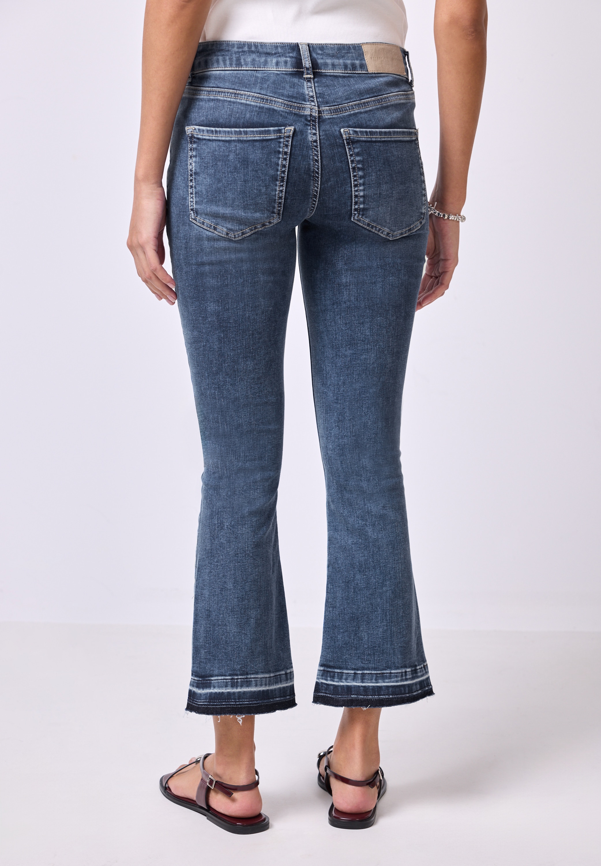 STREET ONE STUDIO Slim-fit-Jeans, Middle Waist günstig online kaufen