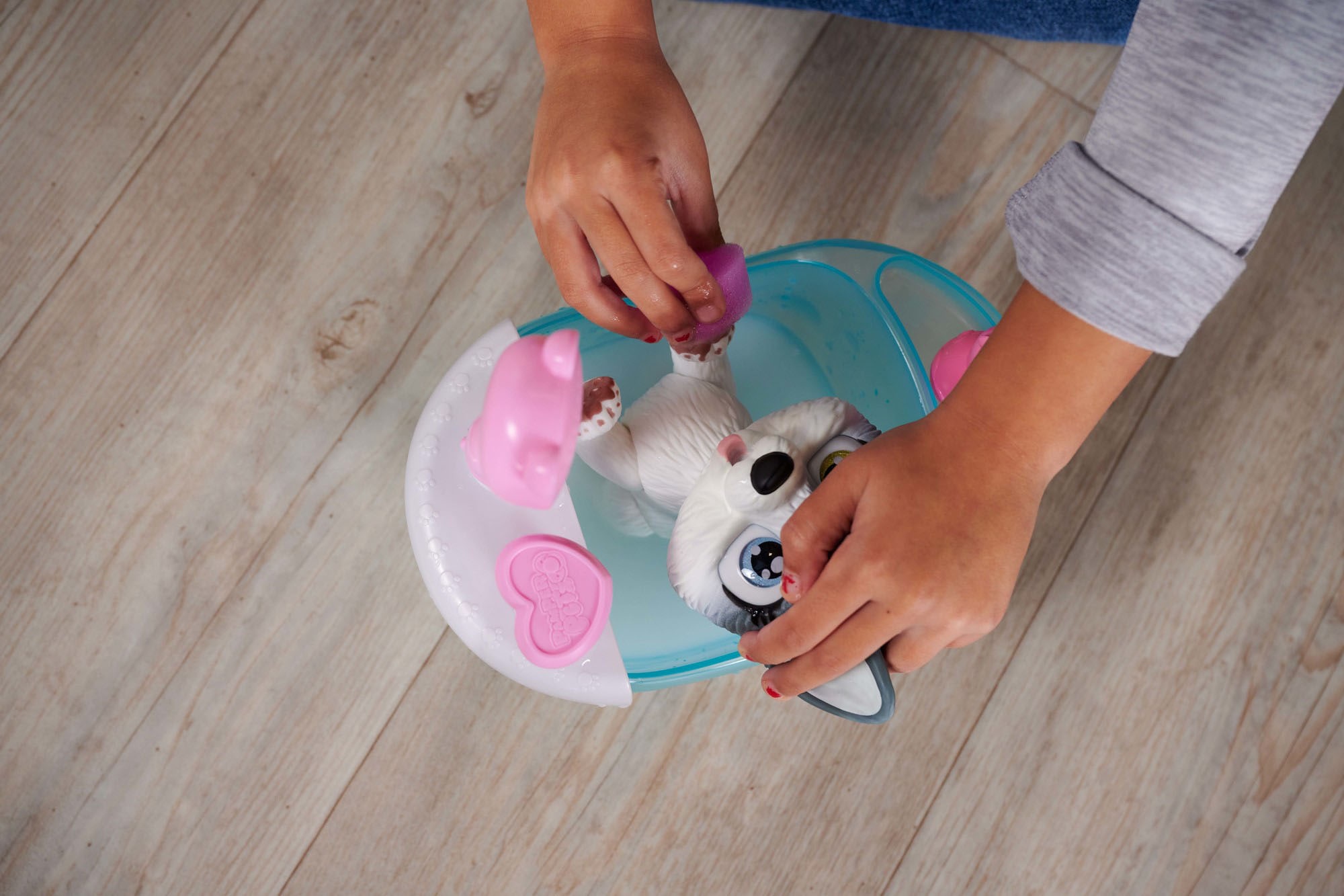 SIMBA Spielfigur »Pamper Petz Husky«, mit Badewanne