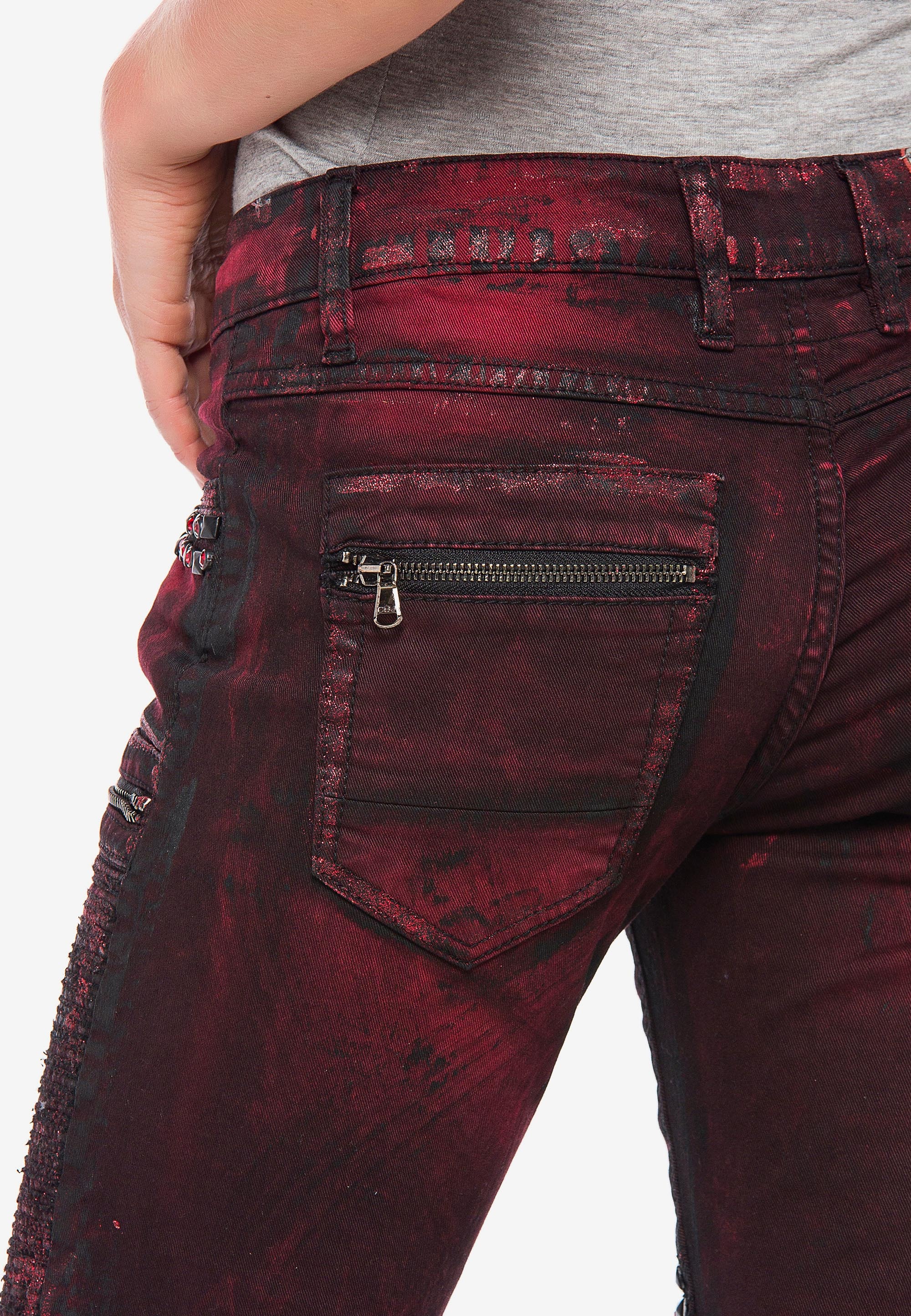 Cipo & Baxx Bequeme Jeans, mit ausgefallenem Nietenbesatz in Slim Fit