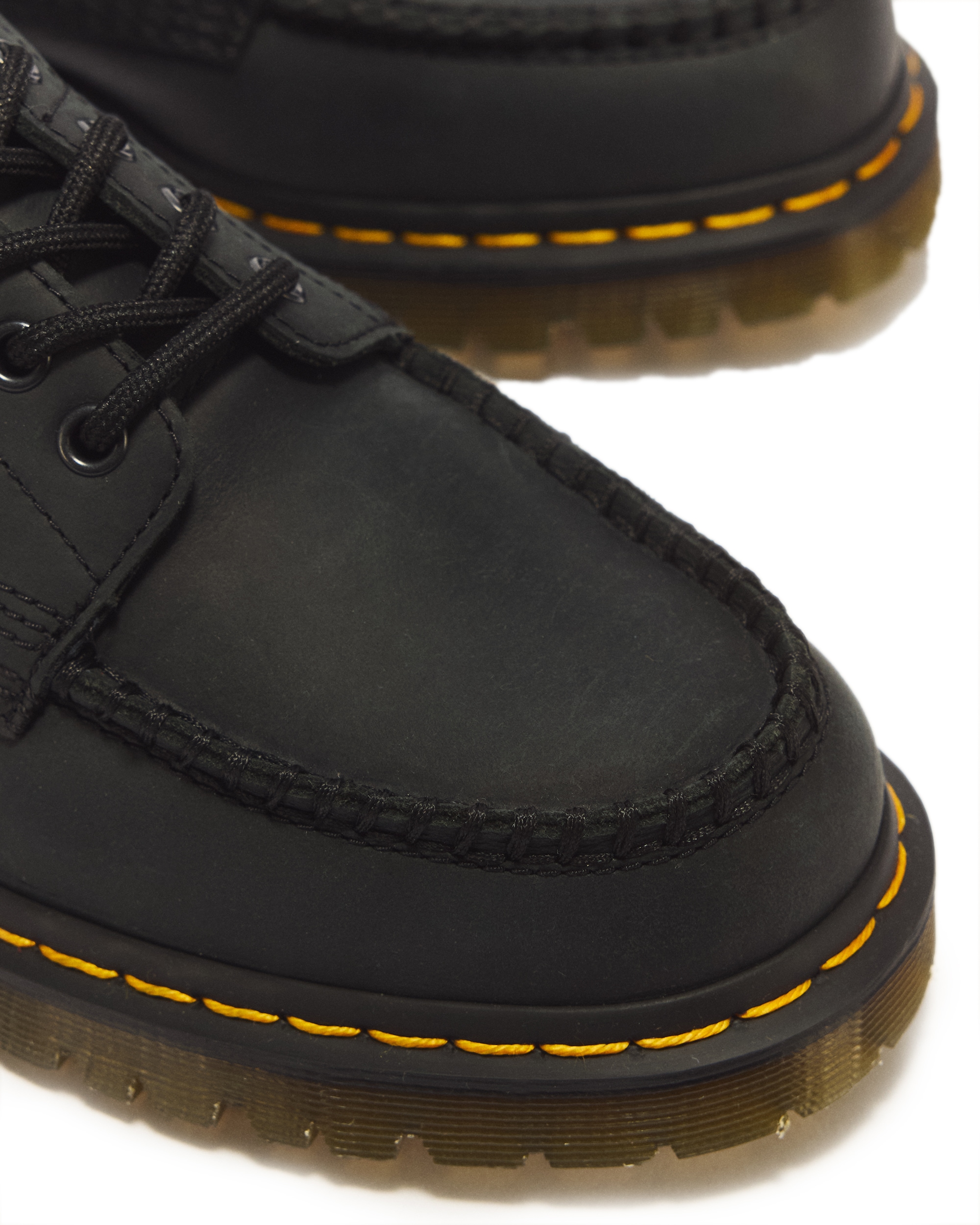 DR. MARTENS Schnürschuh »Lowell«  Blockabsatz, Plateau, Halbschuh mit modischen Ziernäthen